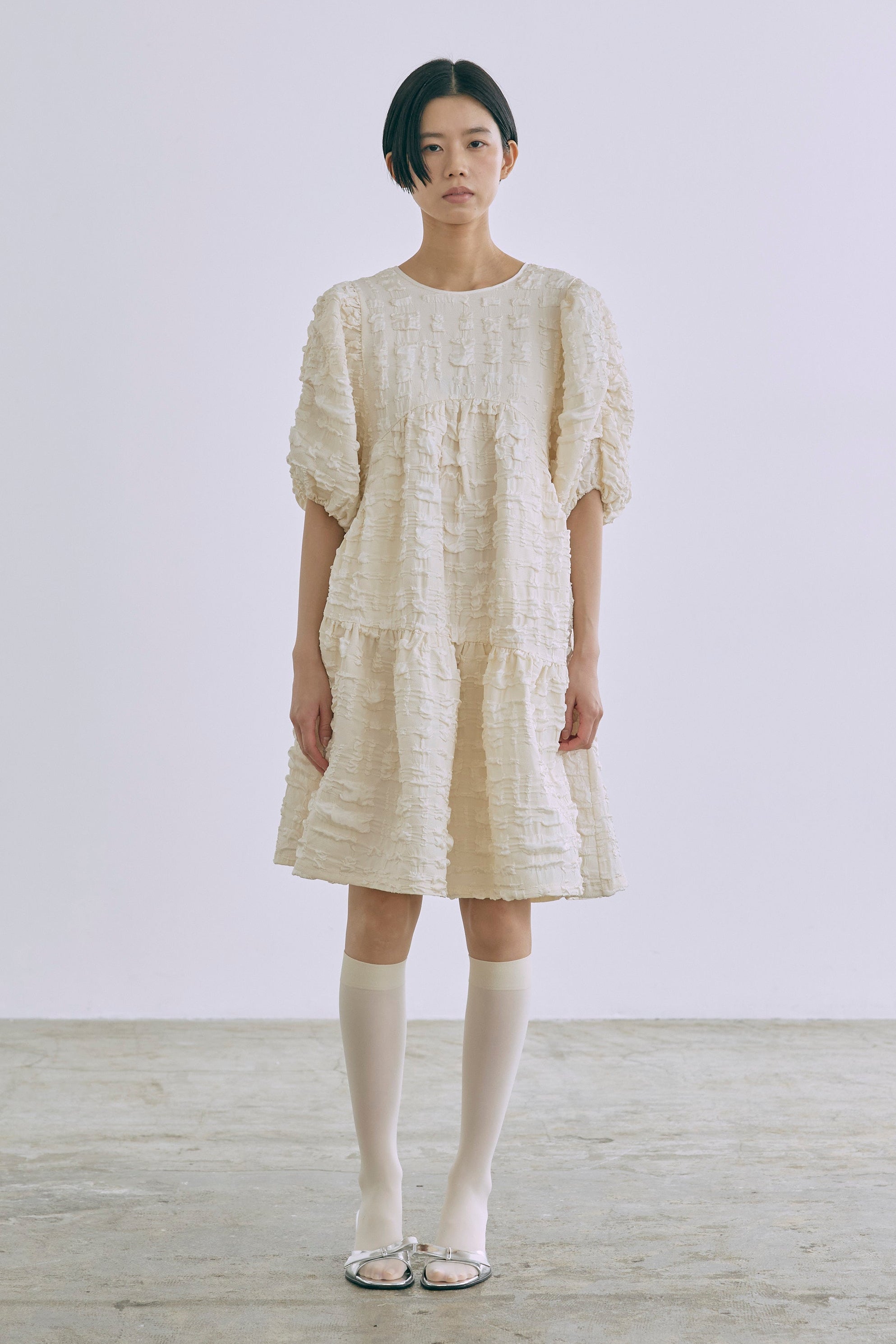 着用カラー:アイボリー 着用サイズ:0 モデル身長:170cm