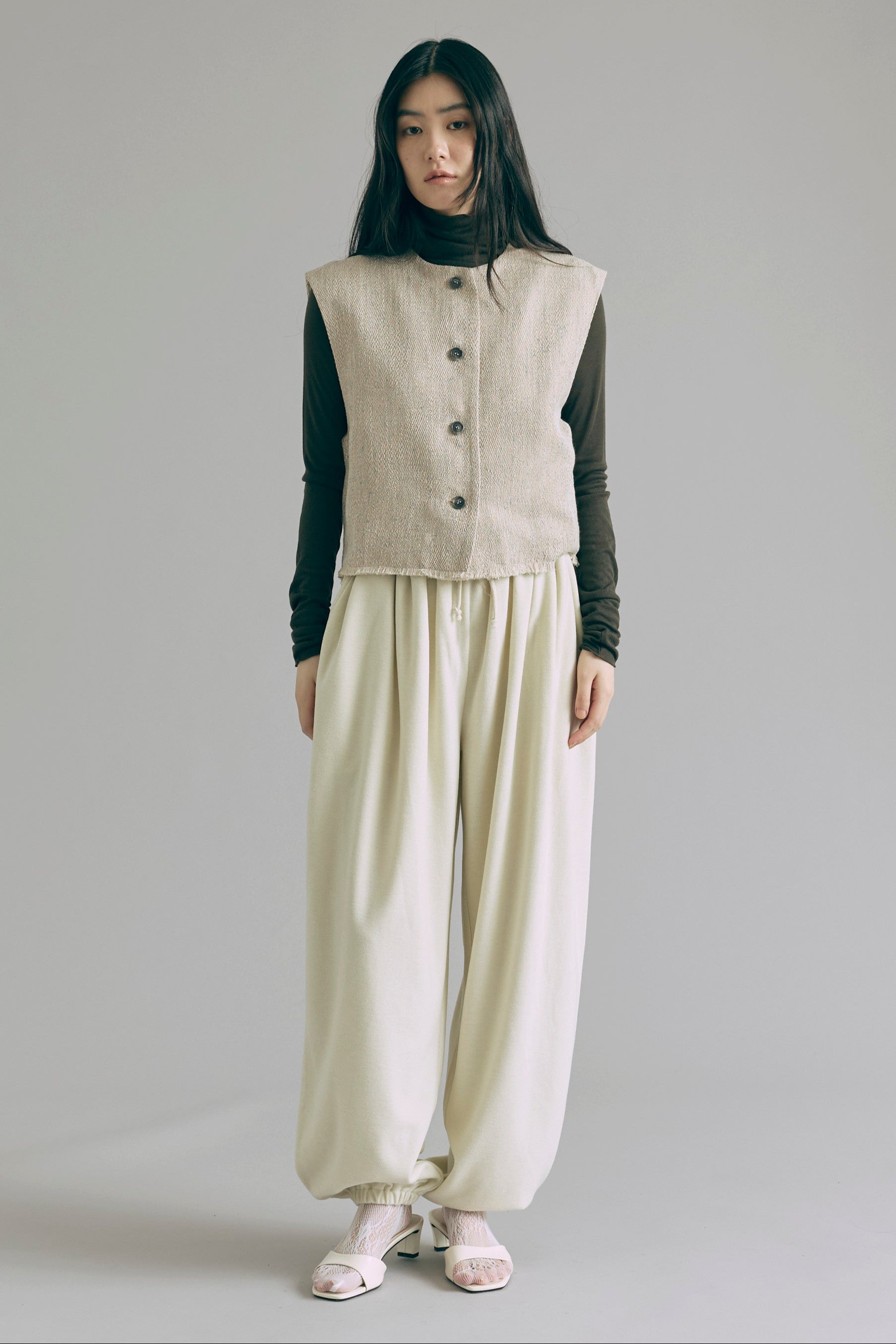 Cropped Tweed Gilet