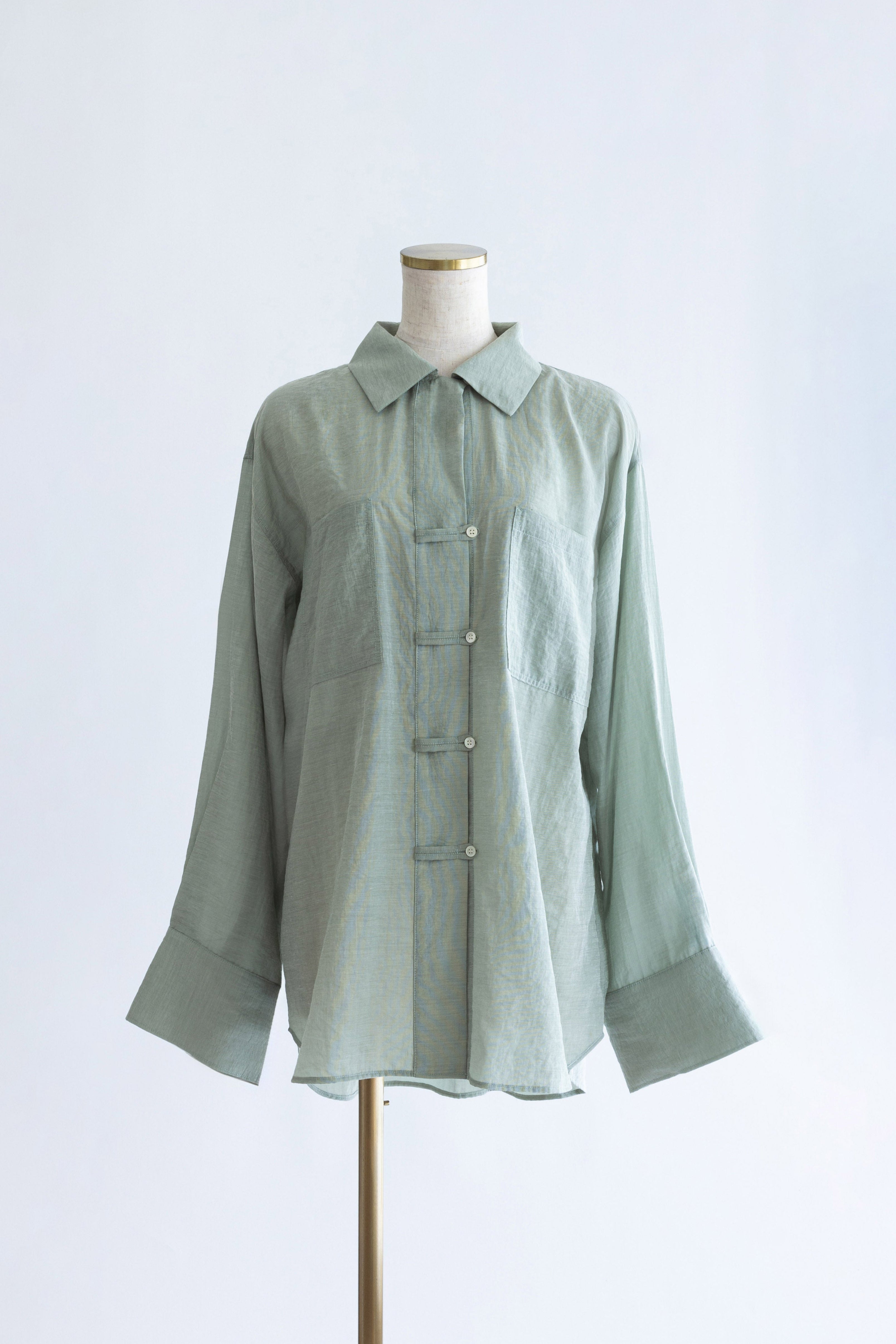 着用カラー:グリーン