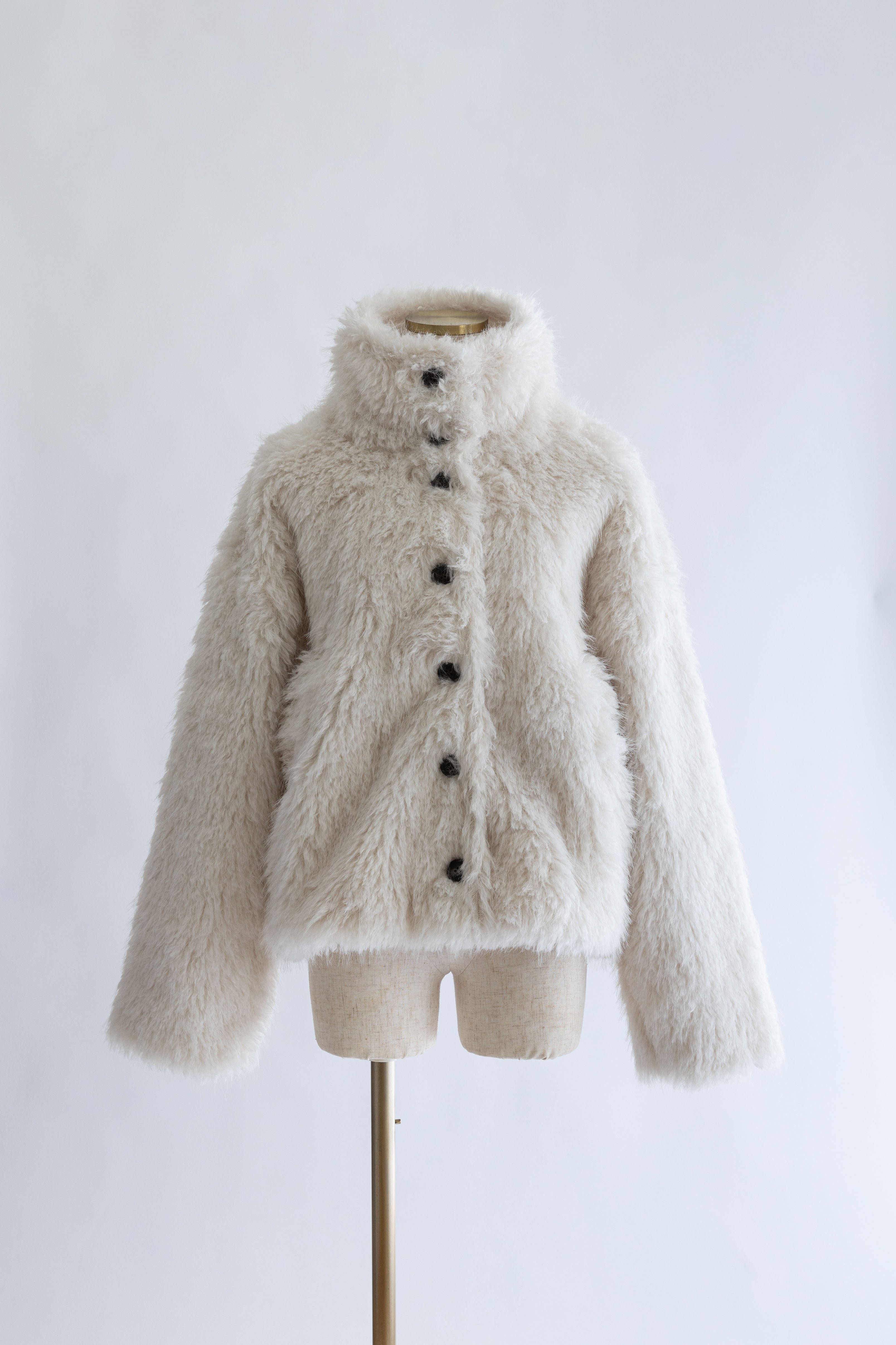 着用カラー:アイボリー