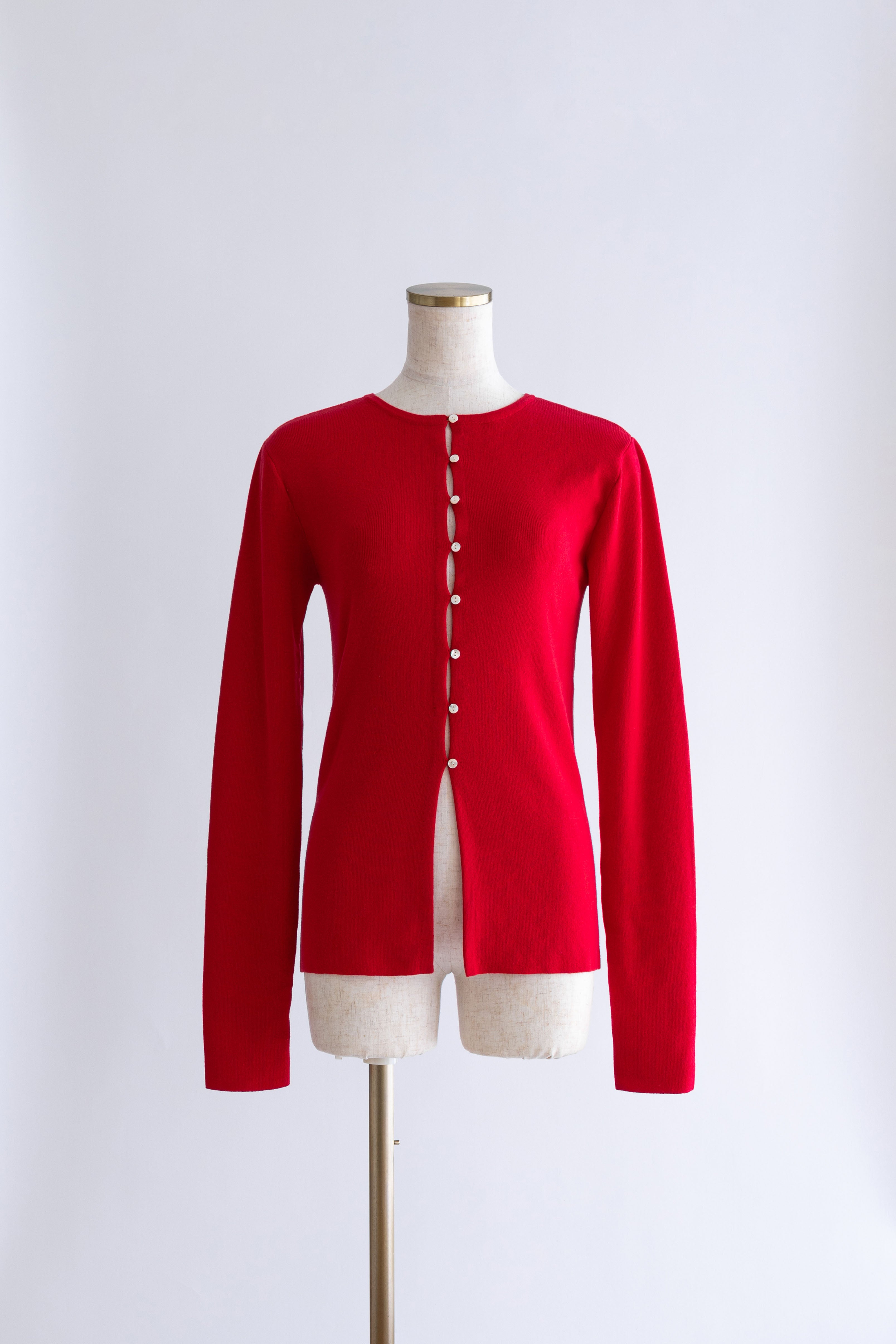 着用カラー:レッド