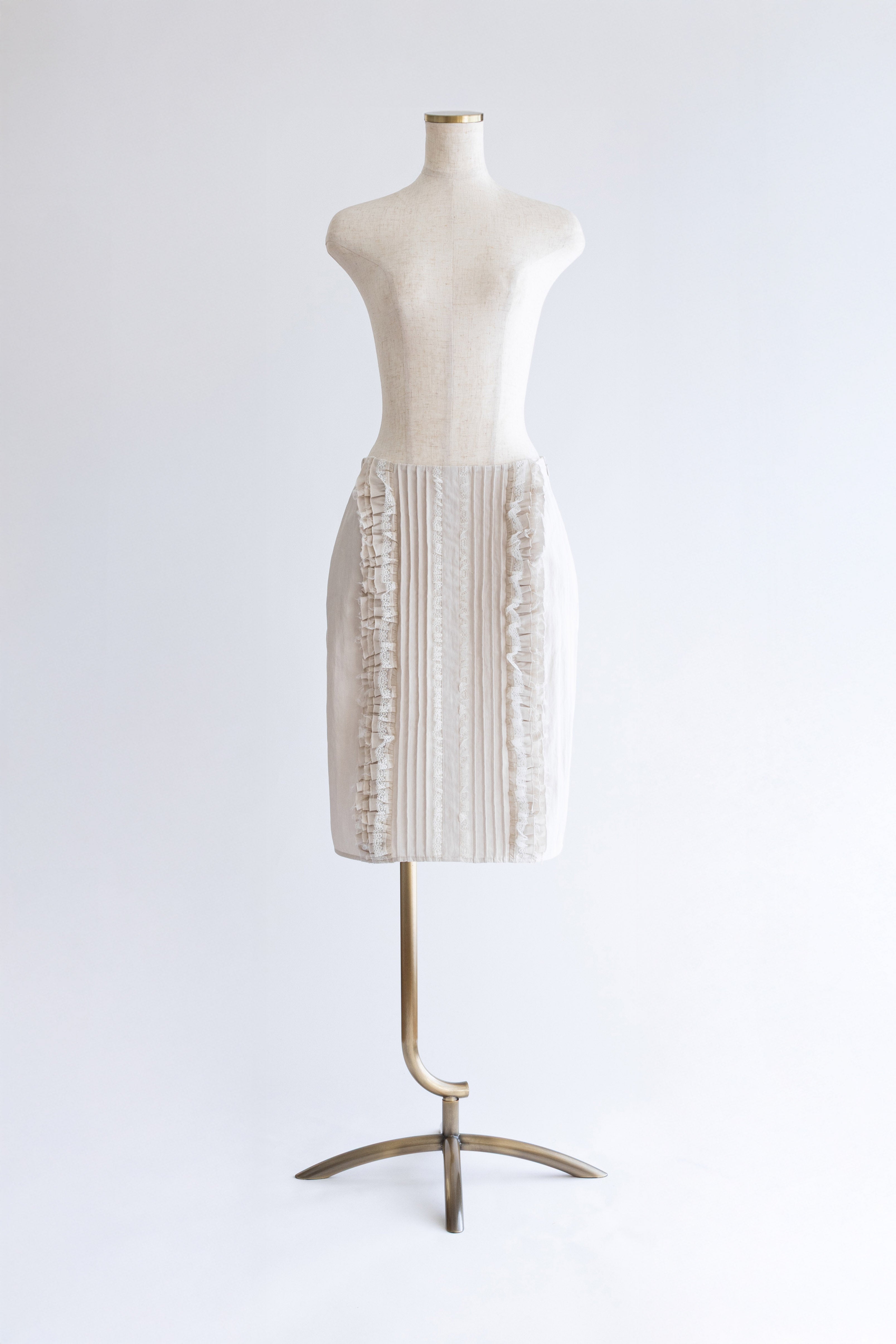 着用カラー:アイボリー