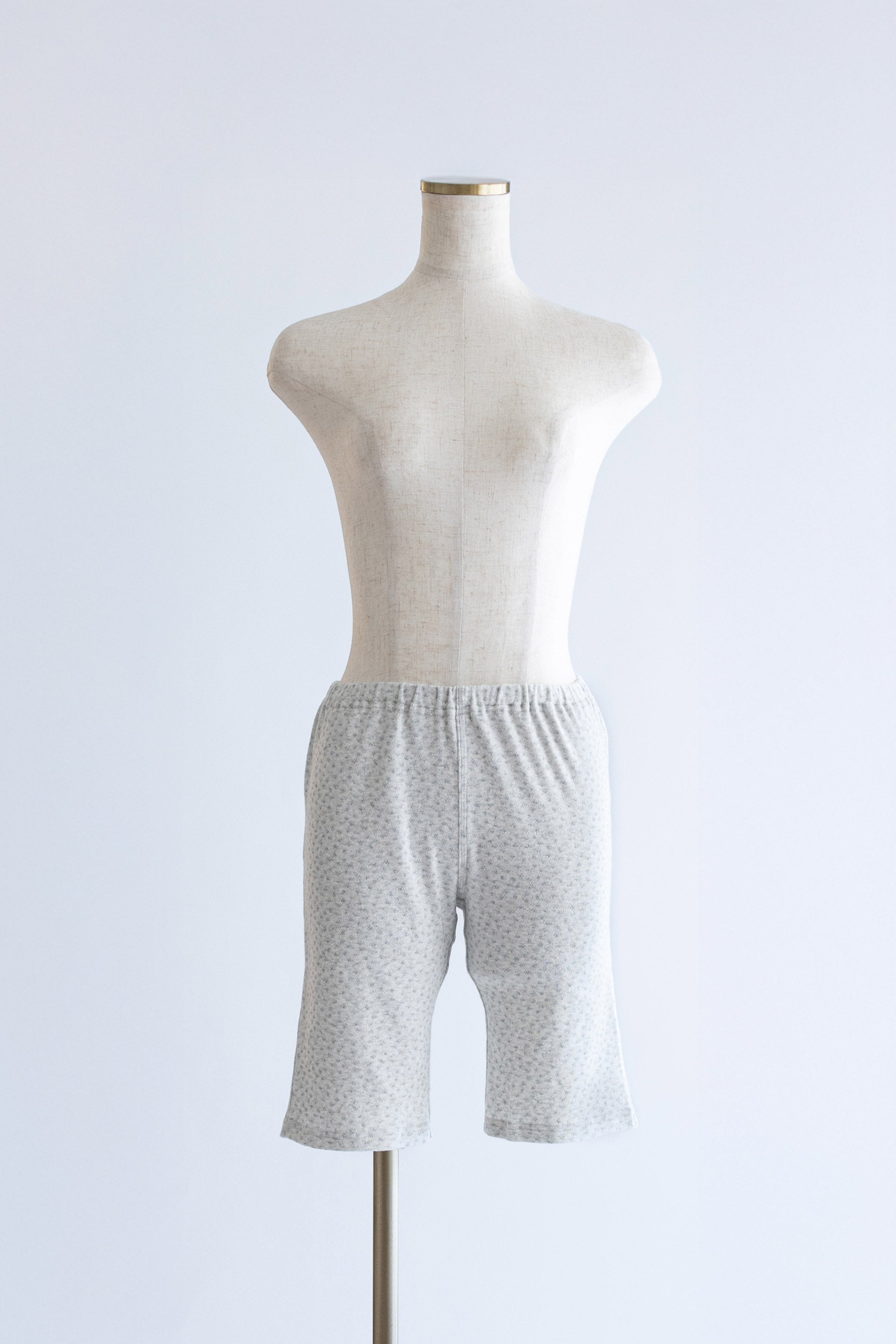 着用カラー:オートミール