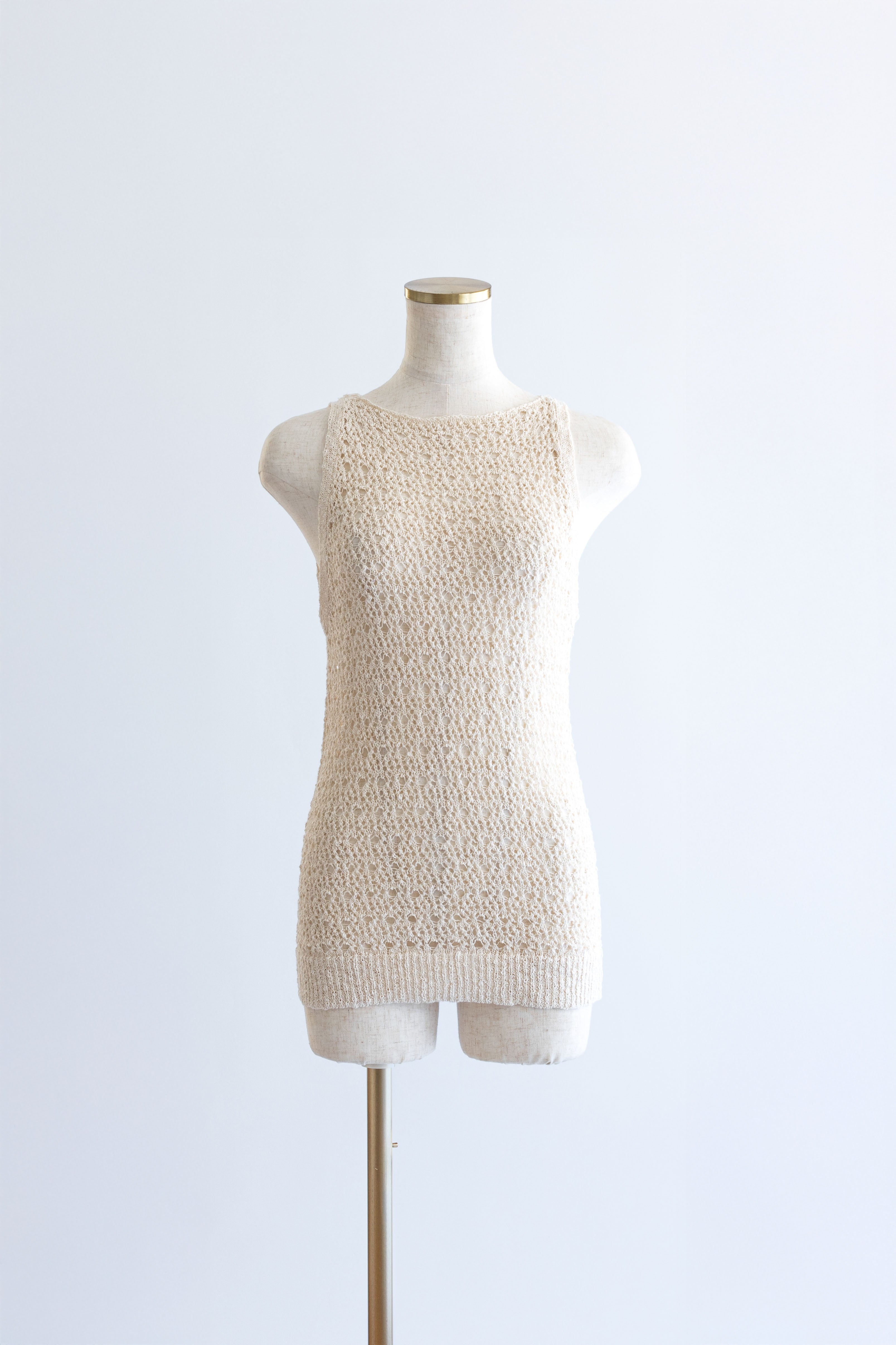 着用カラー:アイボリー