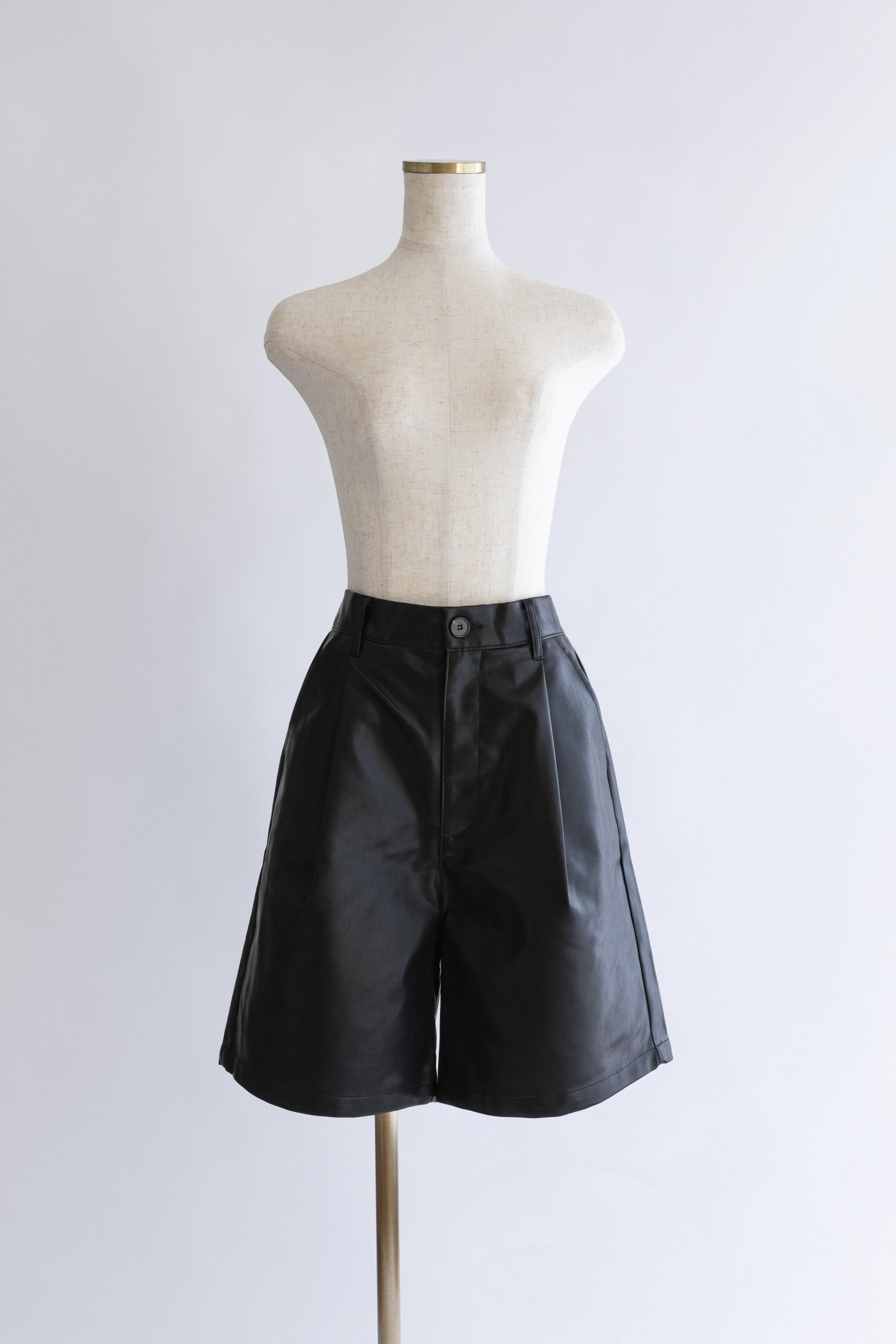 着用カラー:ブラック