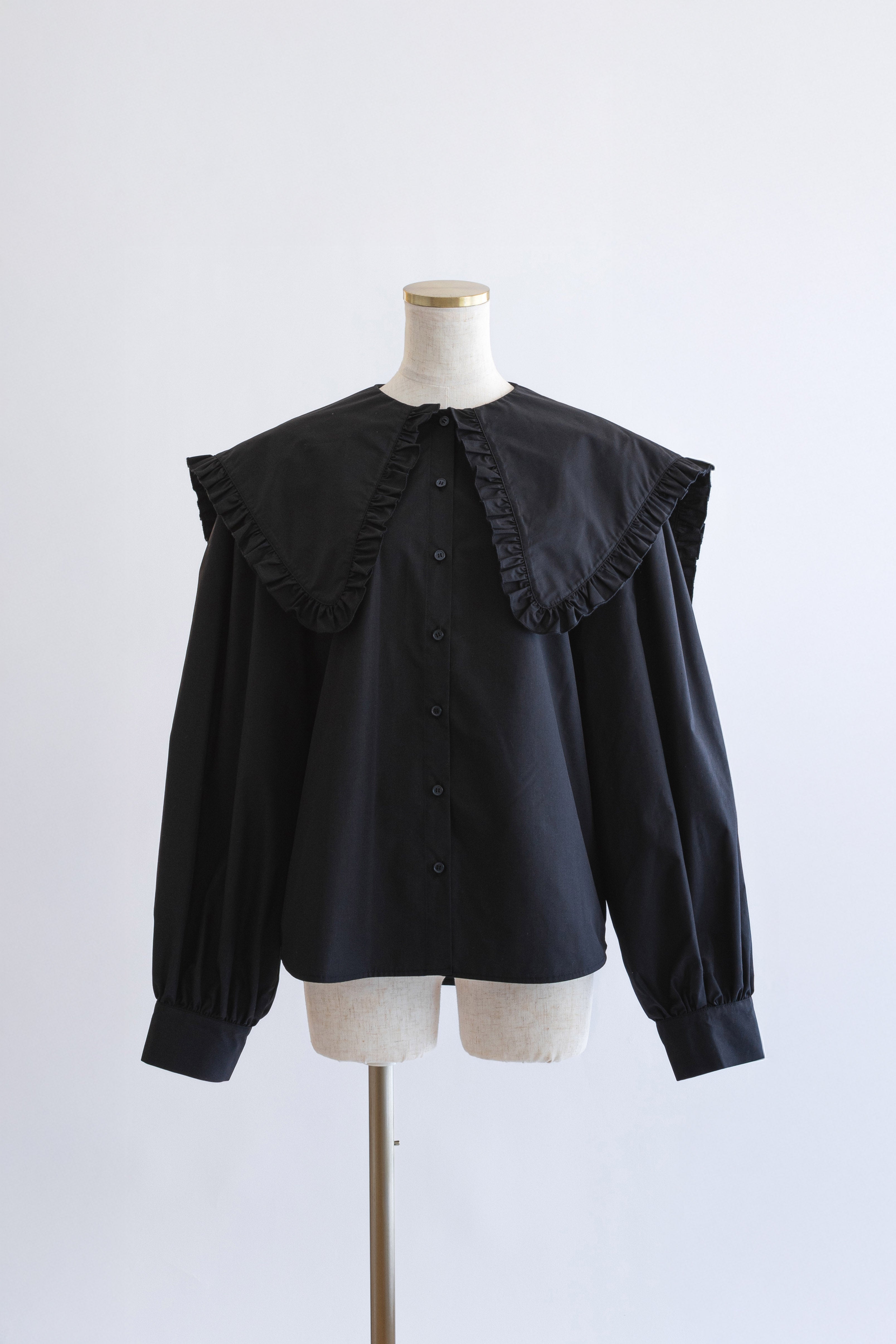 着用カラー:ブラック