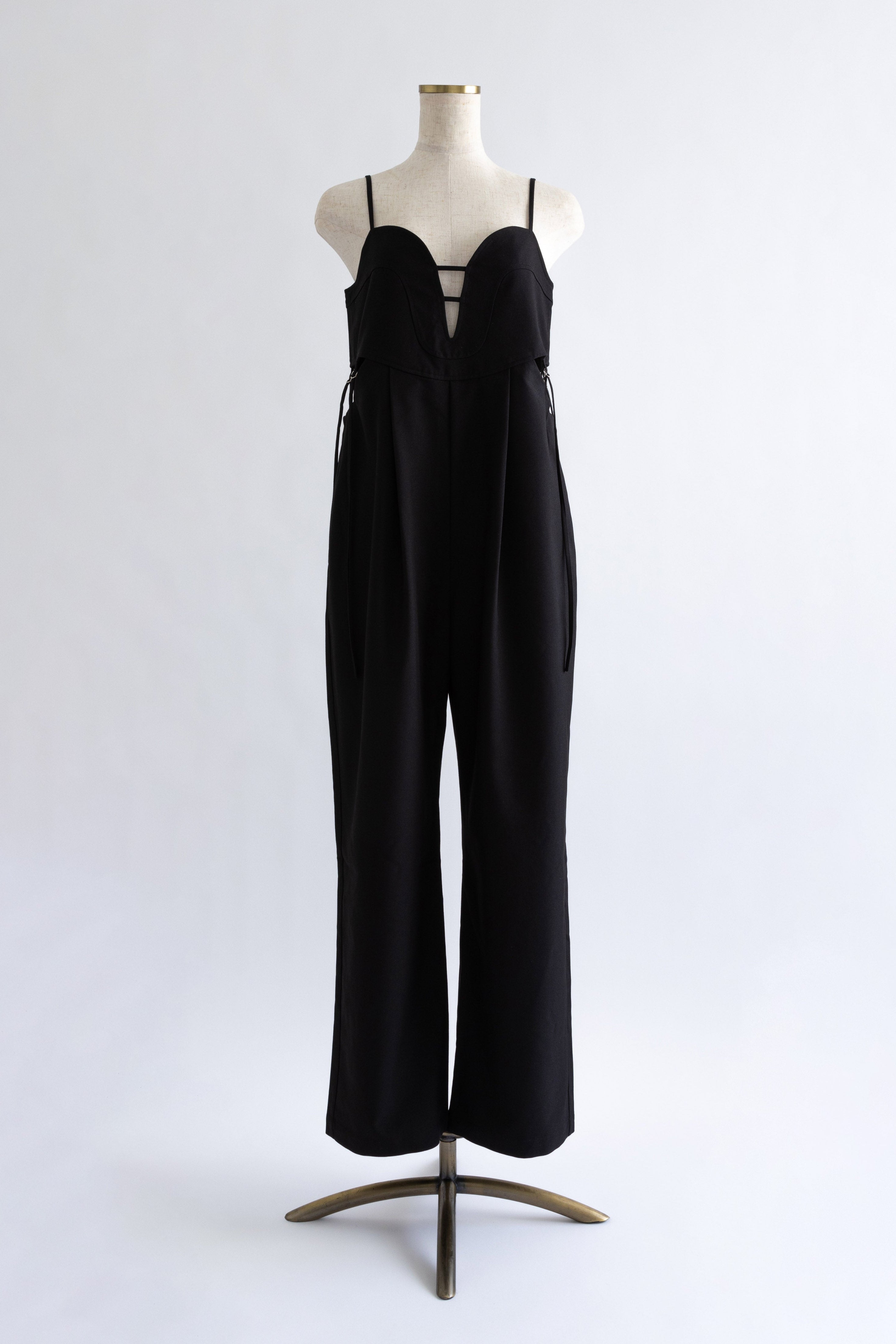 着用カラー:ブラック