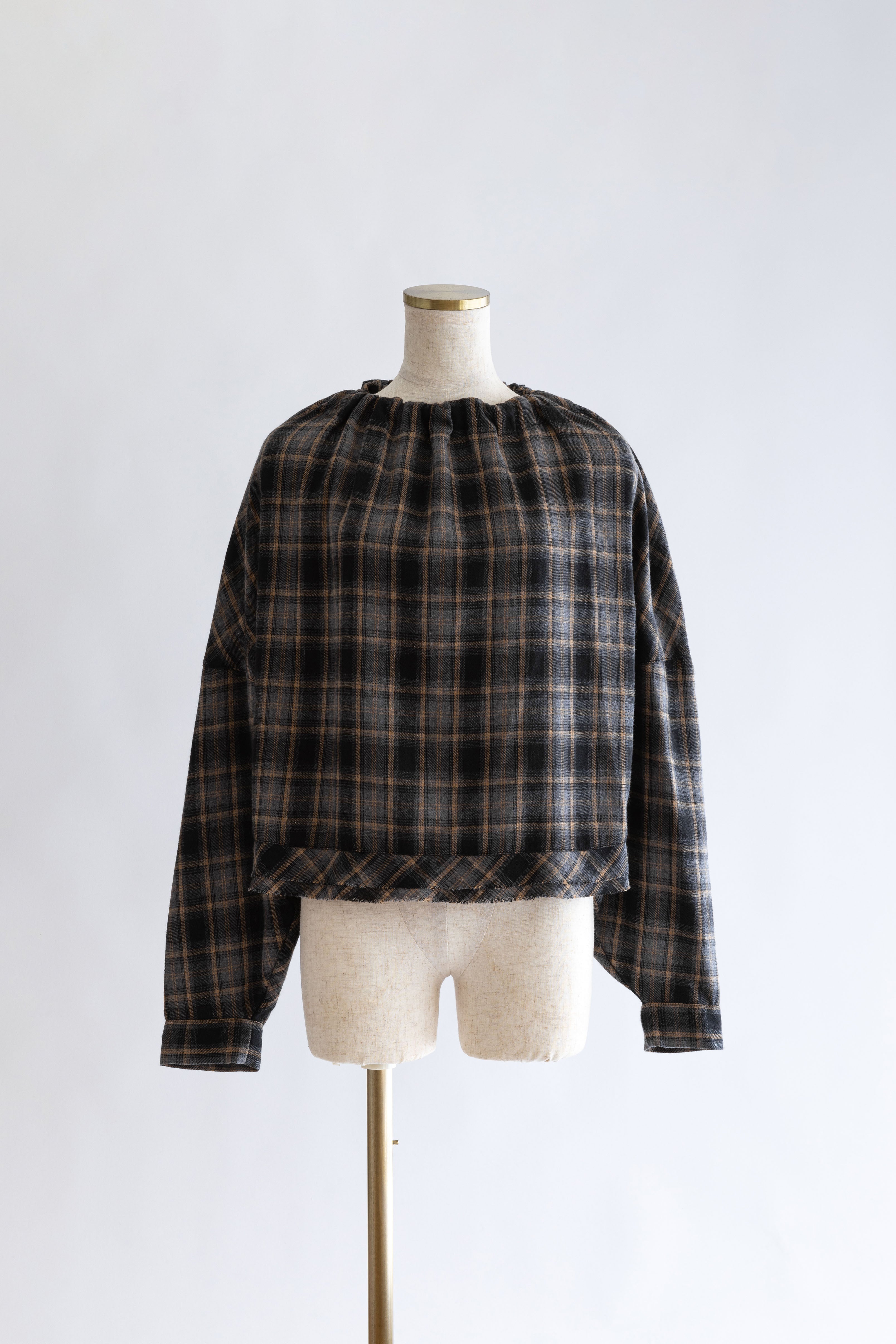 着用カラー:グレー