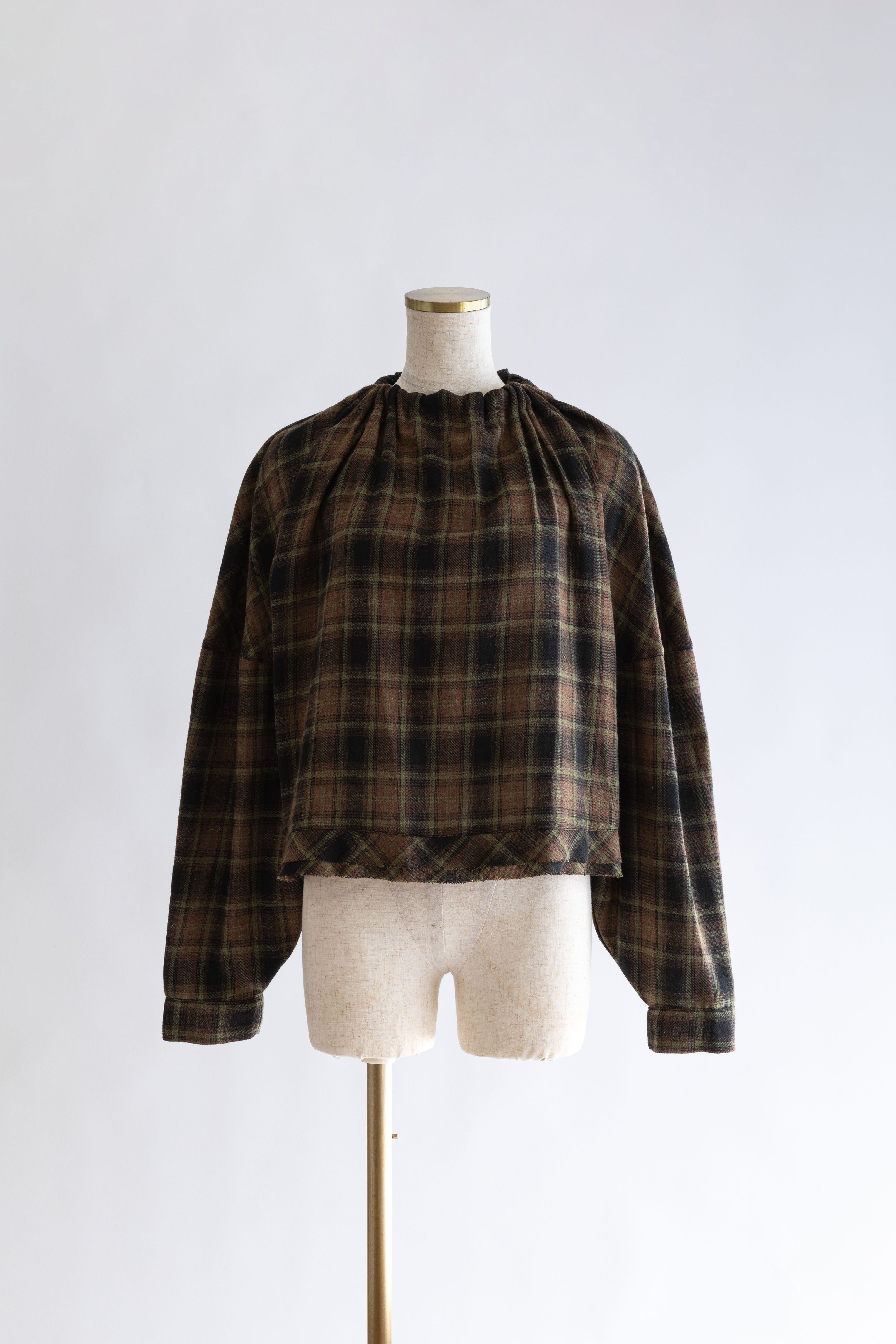 着用カラー:グリーン