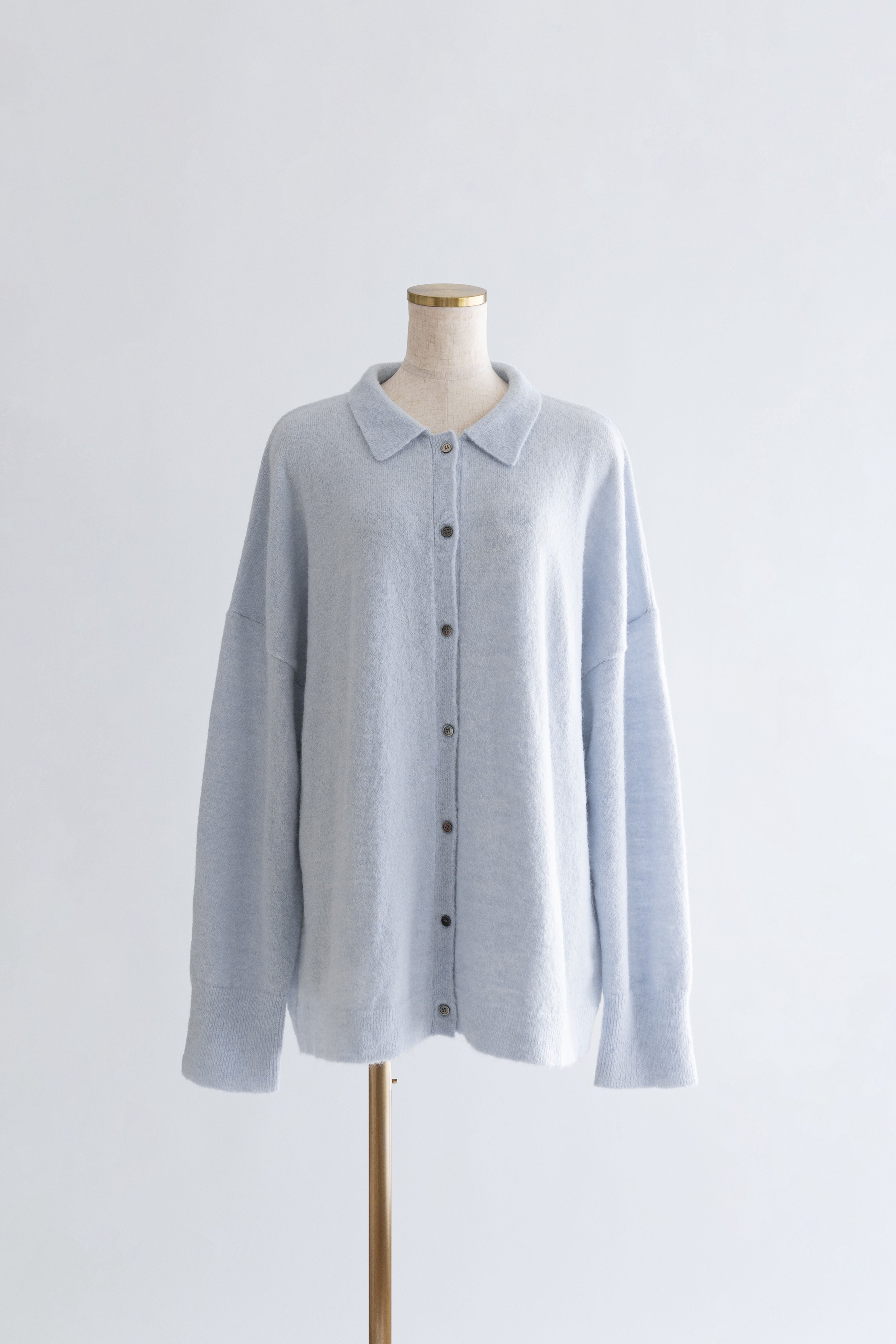 着用カラー:ブルー