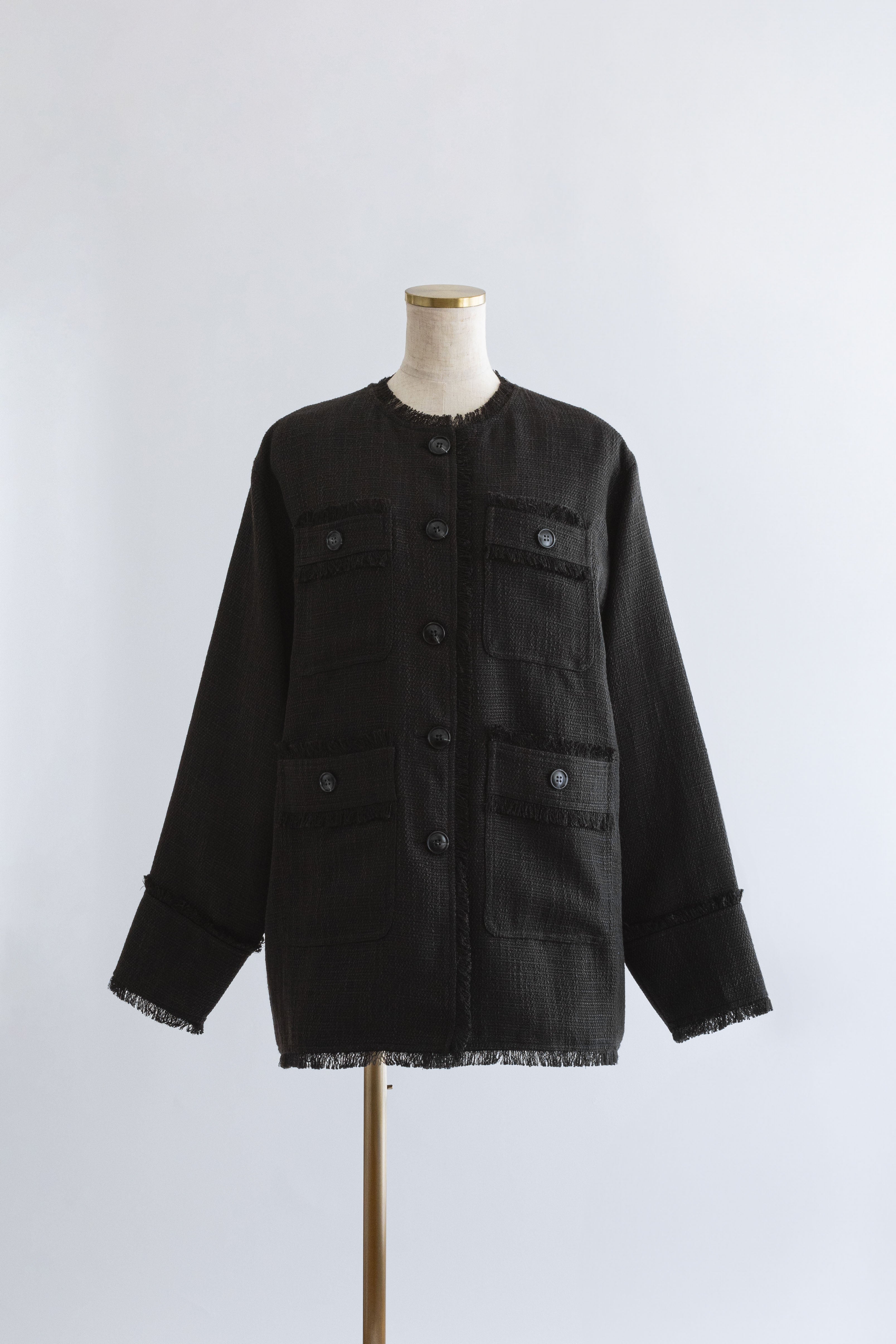 着用カラー:ブラック