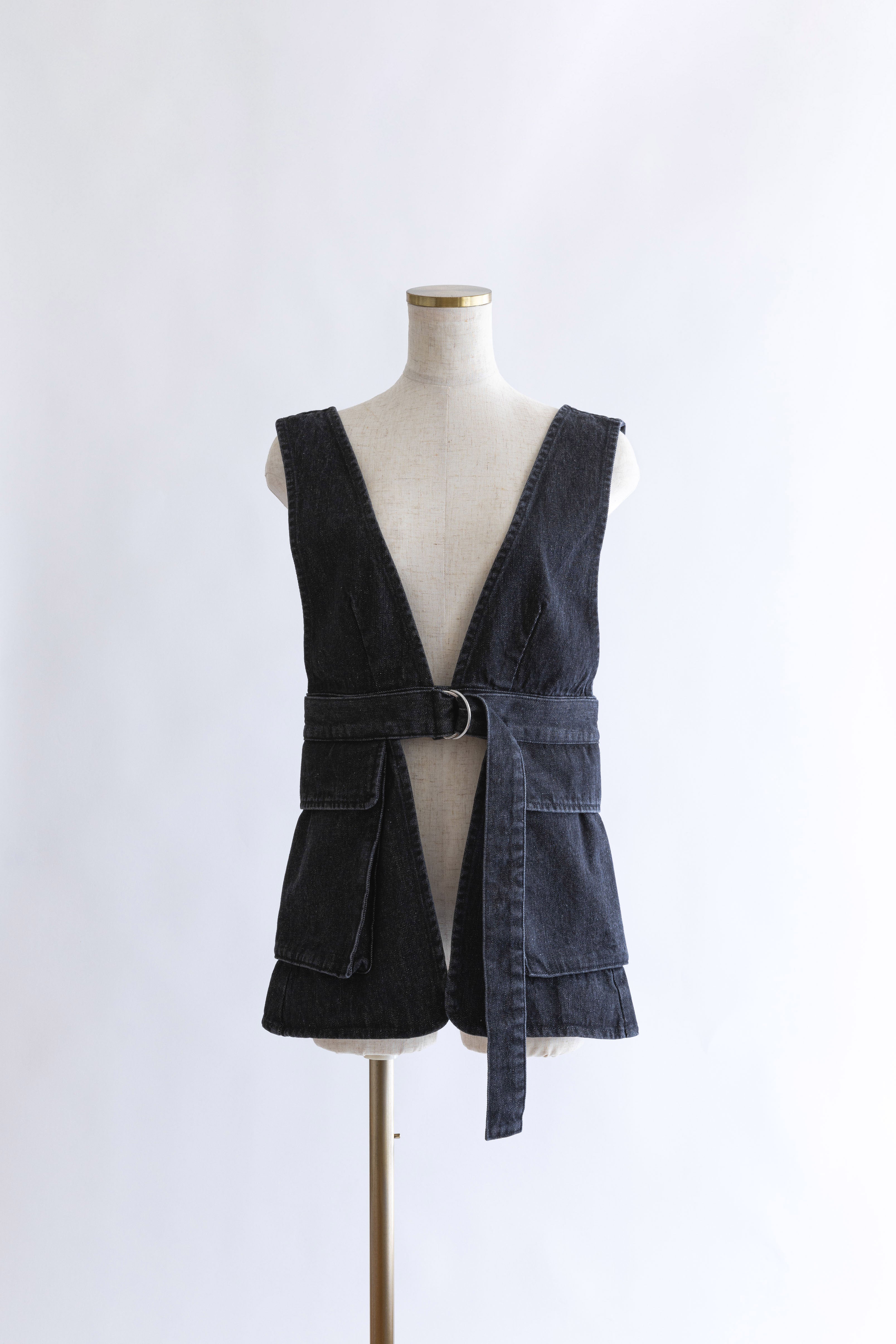 着用カラー:ブラック