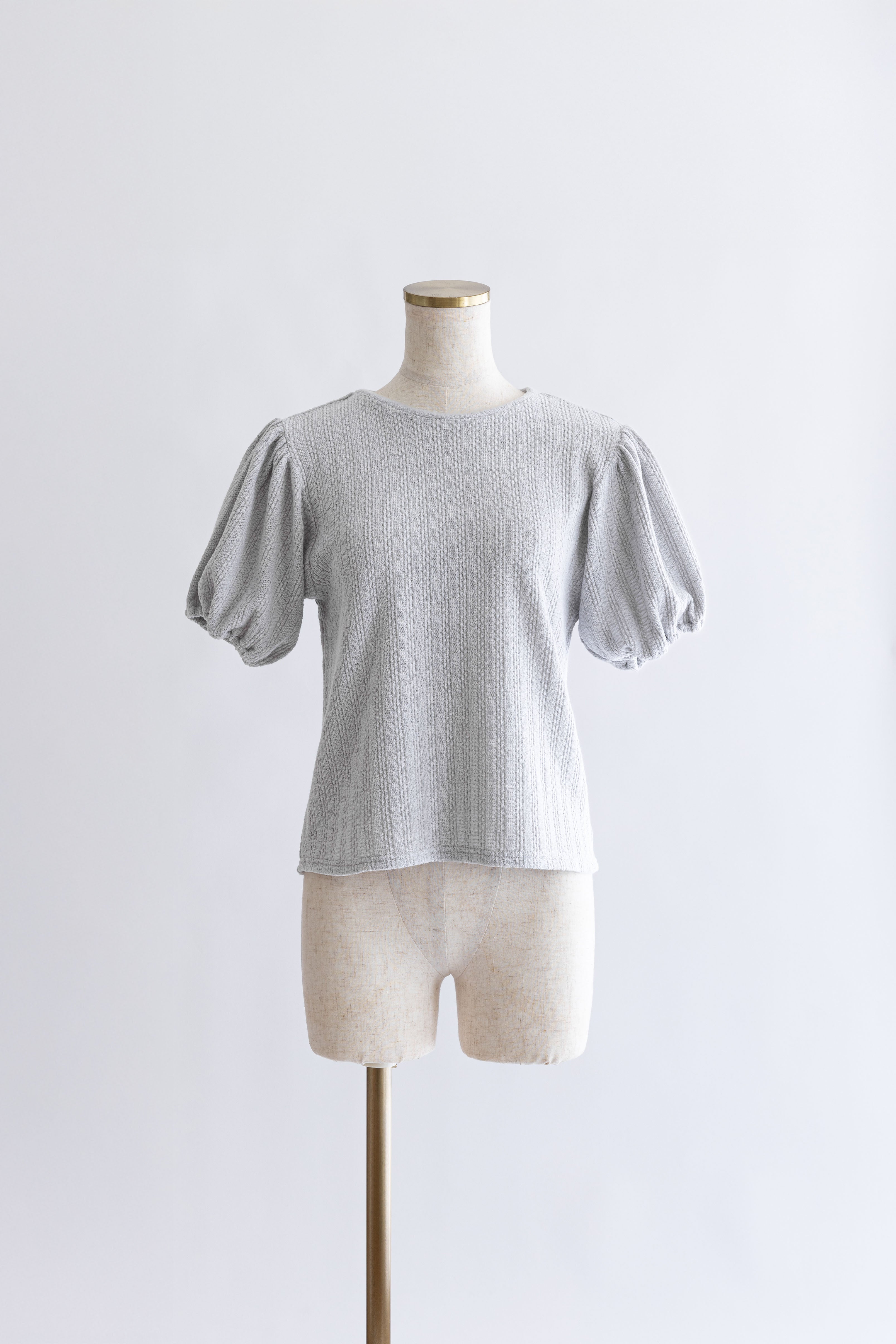 着用カラー:ライトグレー