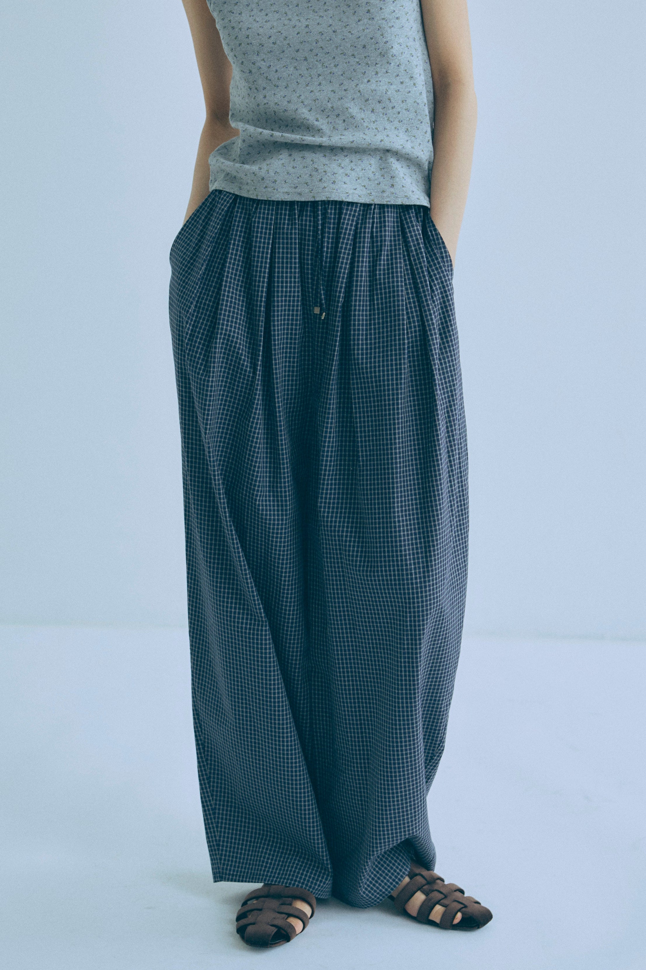 着用カラー:ネイビー 着用サイズ:1 モデル身長:170cm