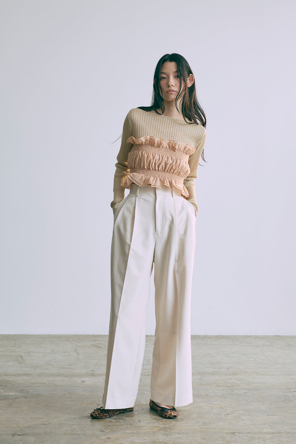 着用カラー:ベージュ モデル身長:174cm