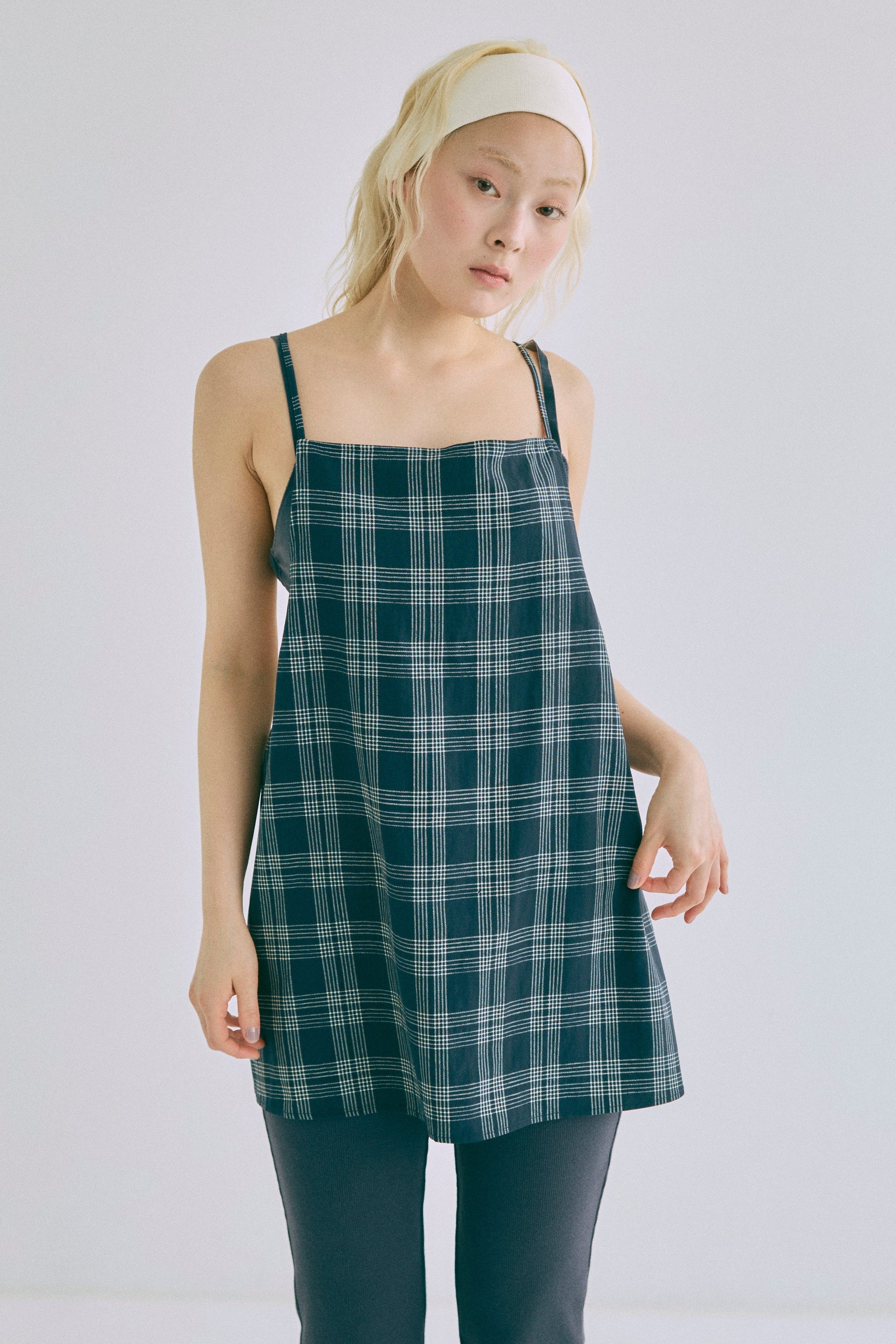 着用カラー:ネイビー モデル身長:162㎝