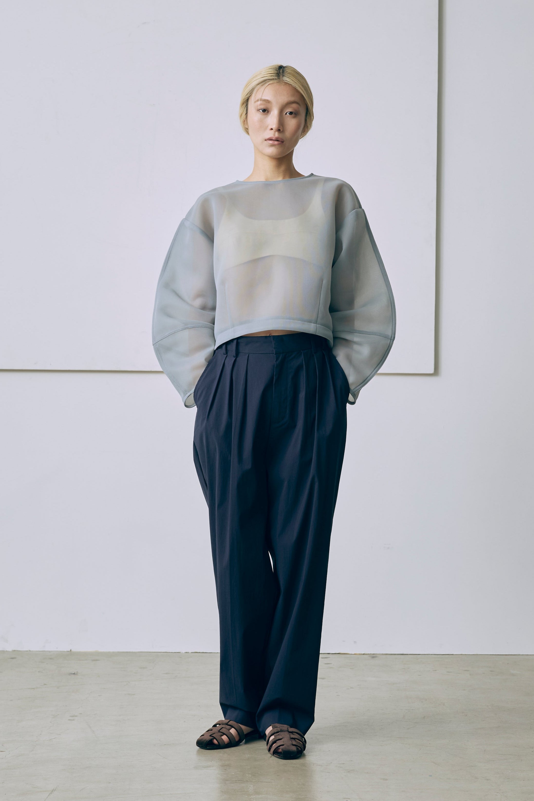 Textured Sheer Cocoon Pullover ブルー