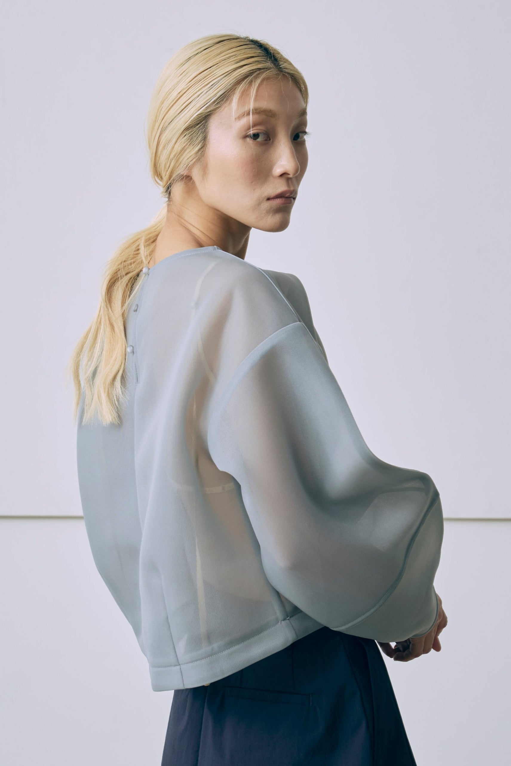Textured Sheer Cocoon Pullover ブルー