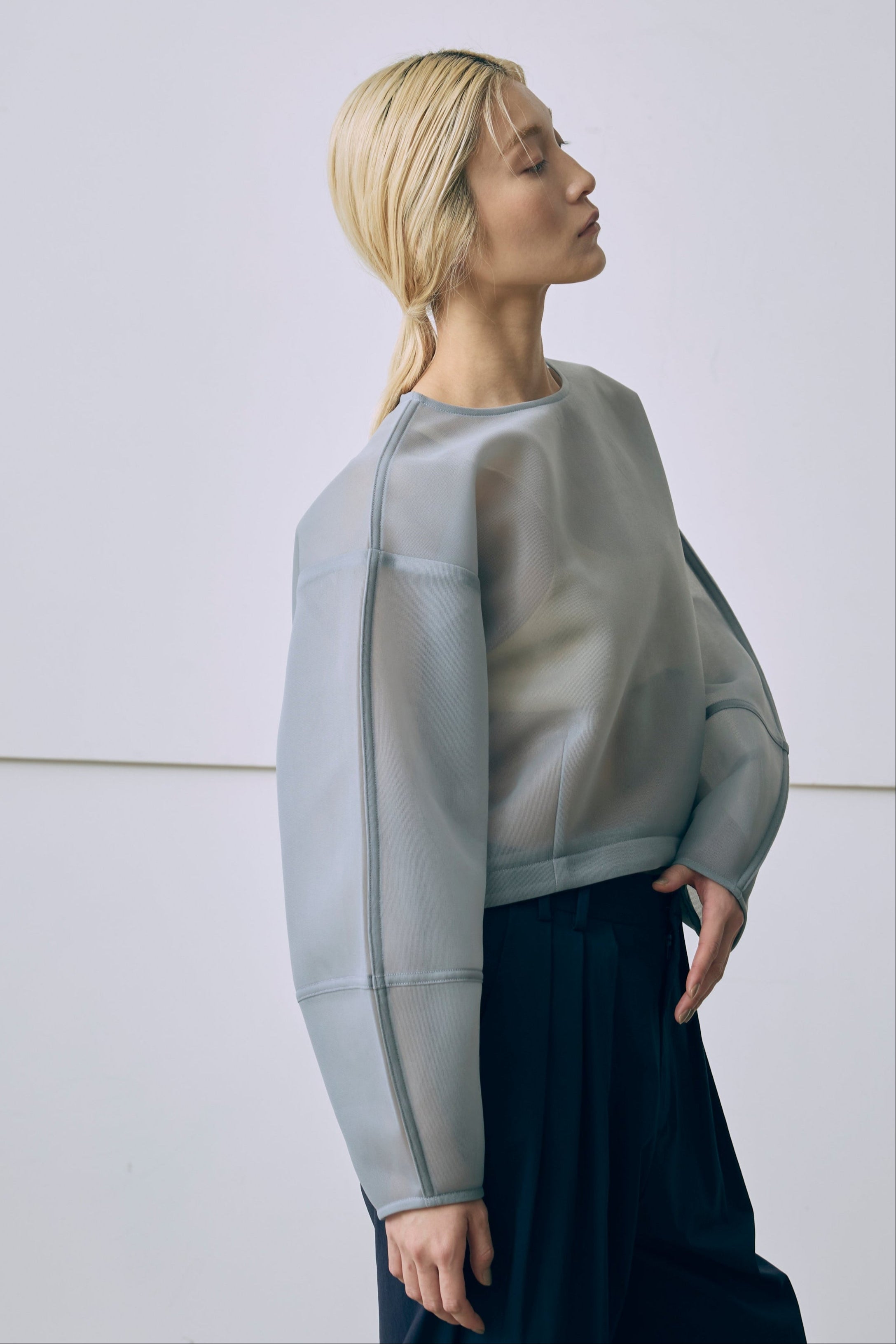 Textured Sheer Cocoon Pullover ブルー