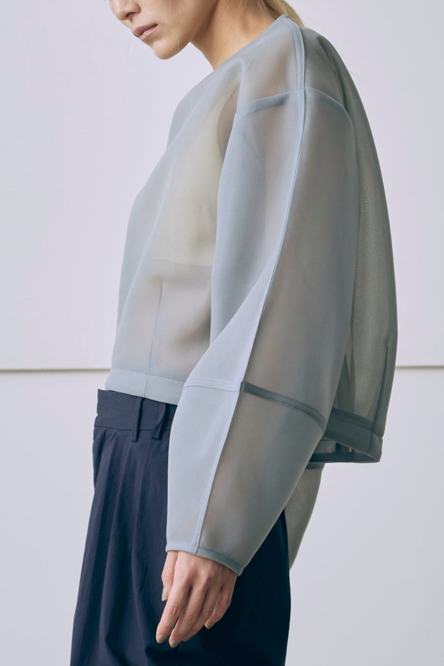 Textured Sheer Cocoon Pullover ブルー