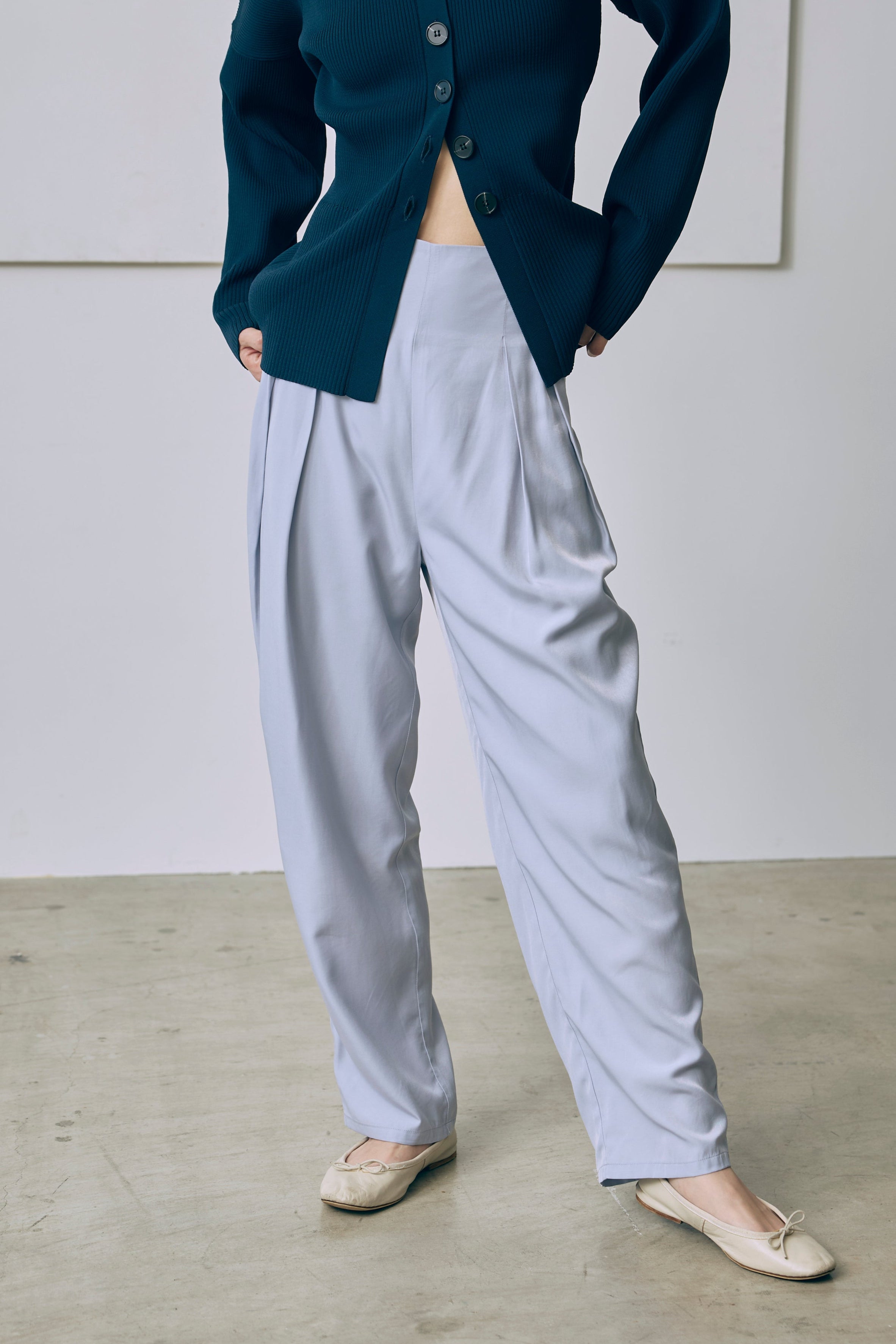 着用カラー:ブルー 着用サイズ:1サイズ モデル身長:171cm