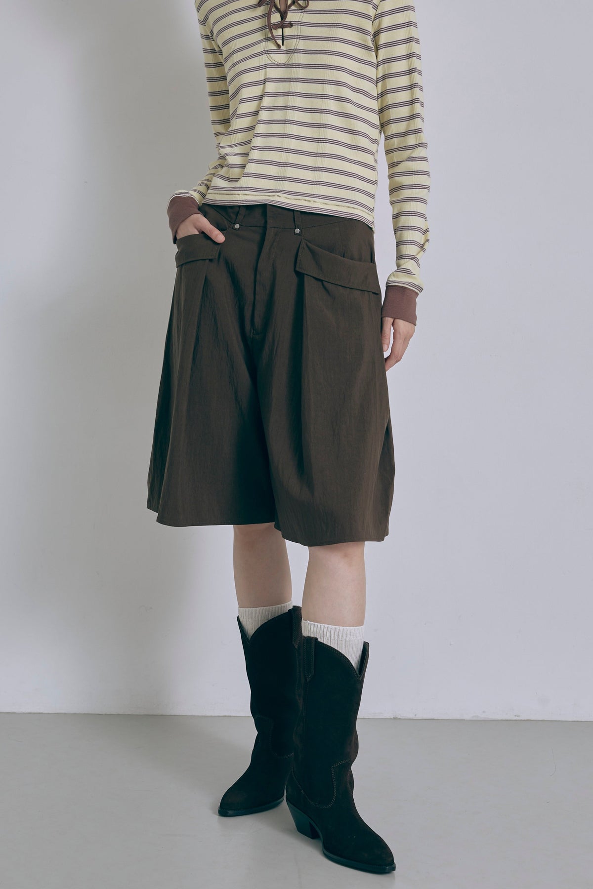 Structured Pocket Flare Shorts ブラウン size:1 model:175cm SENPING