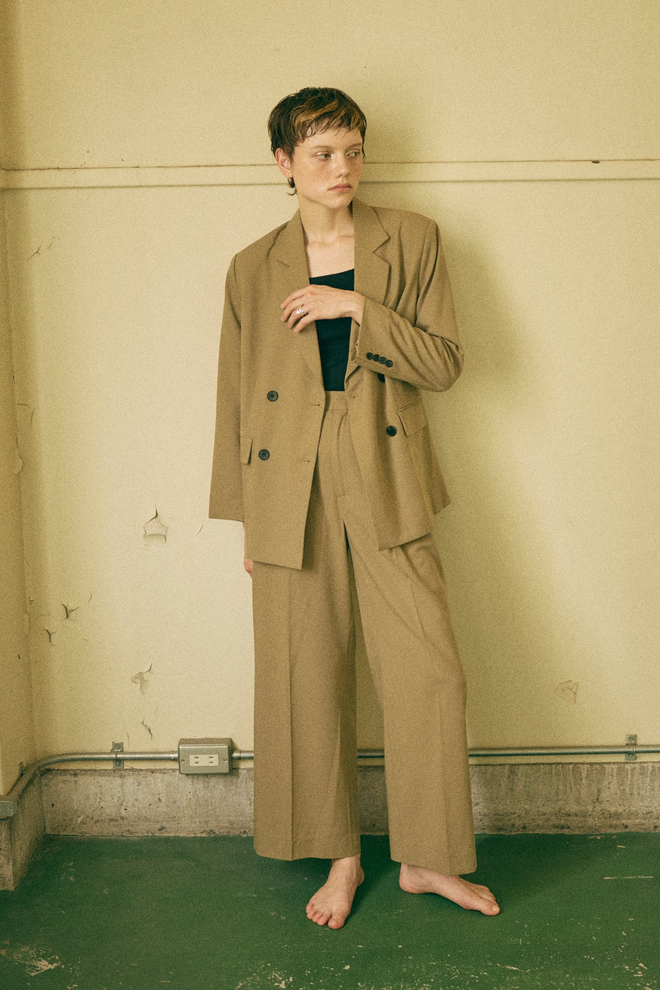 【Set Up】Semi-Wide Trousers