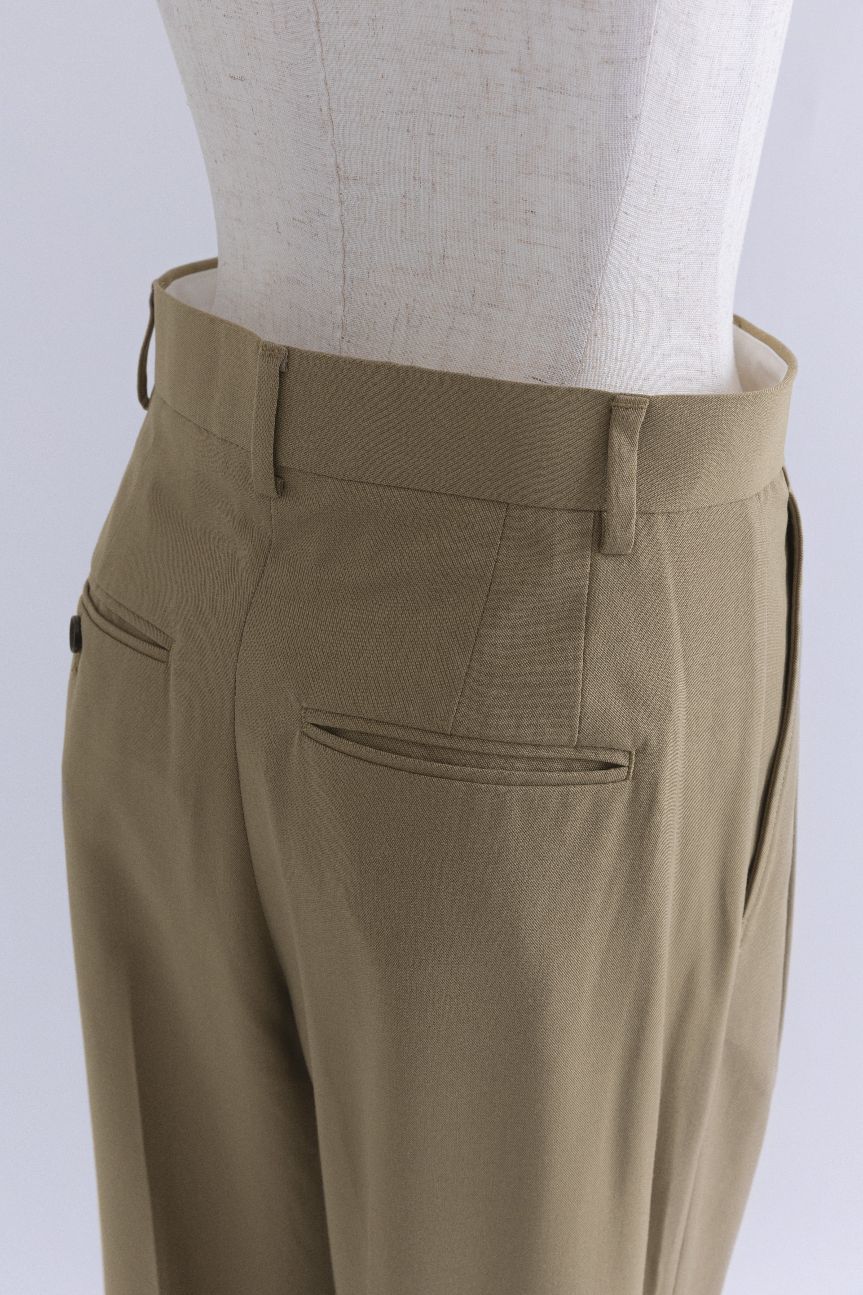 【Set Up】Semi-Wide Trousers