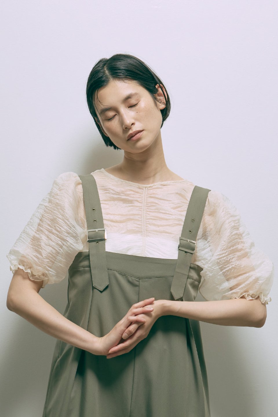 着用カラー:アイボリー　モデル身長:170cm
