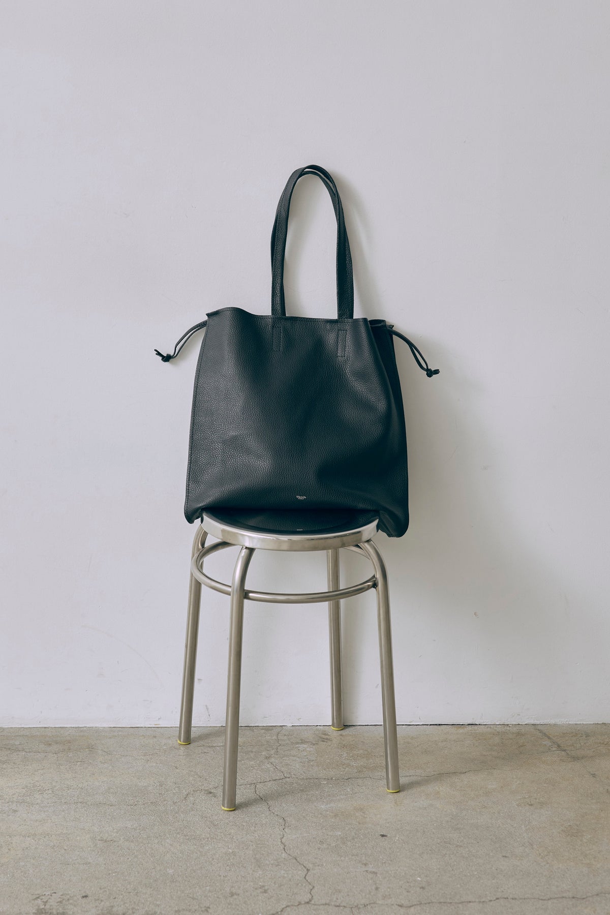 Squeeze Big Tote ブラック