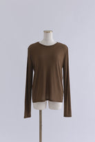 着用カラー:オリーブ