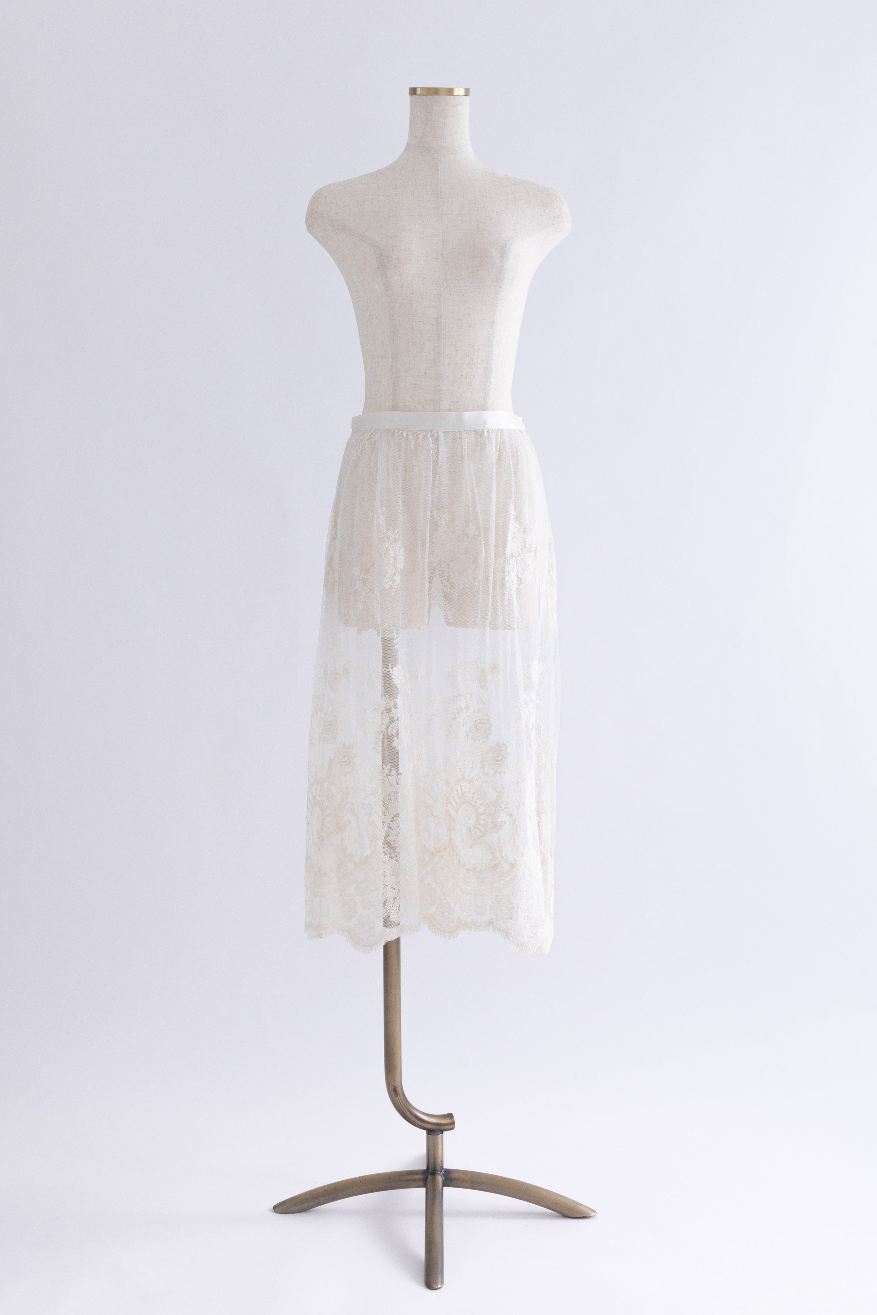 着用カラー:アイボリー