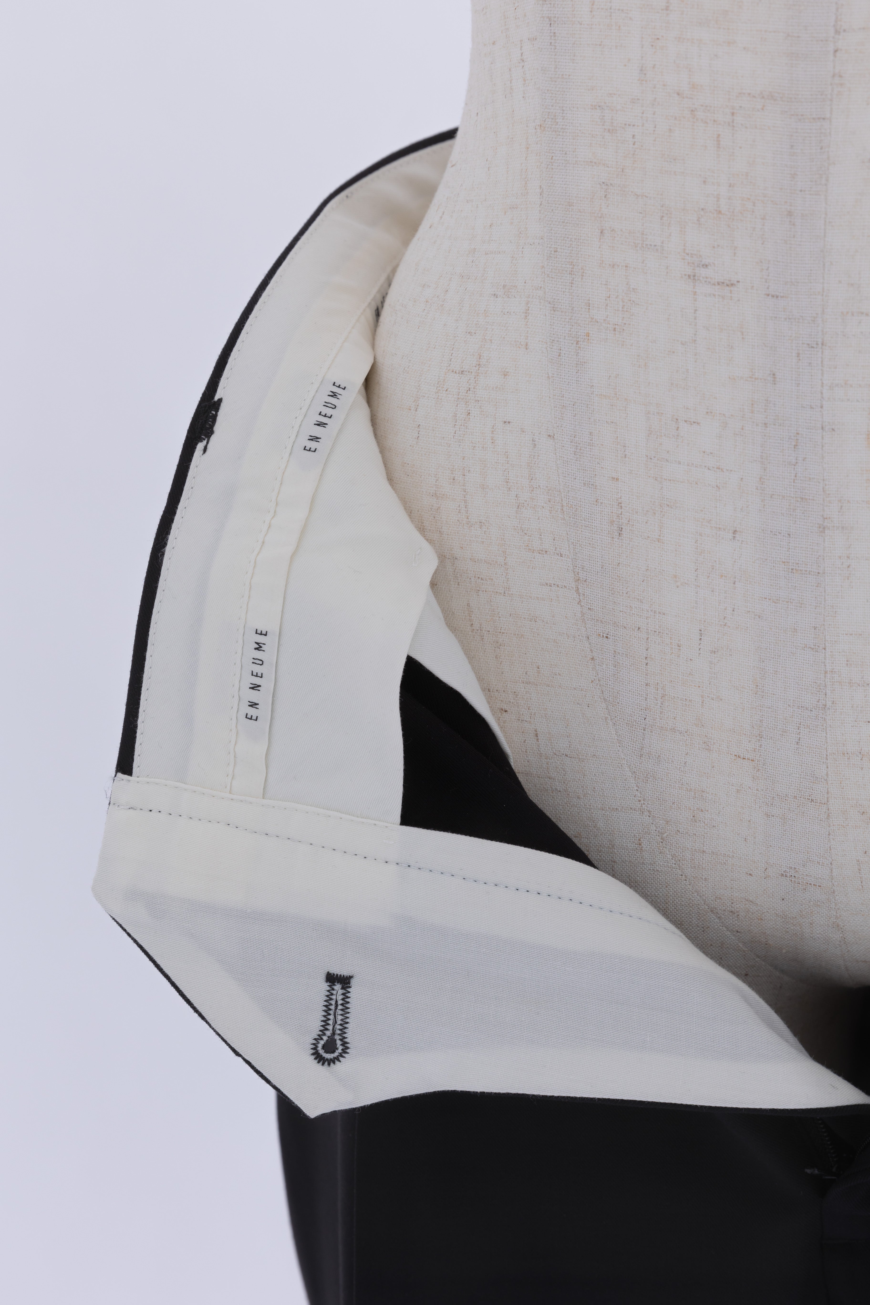 【Set Up】Semi-Wide Trousers