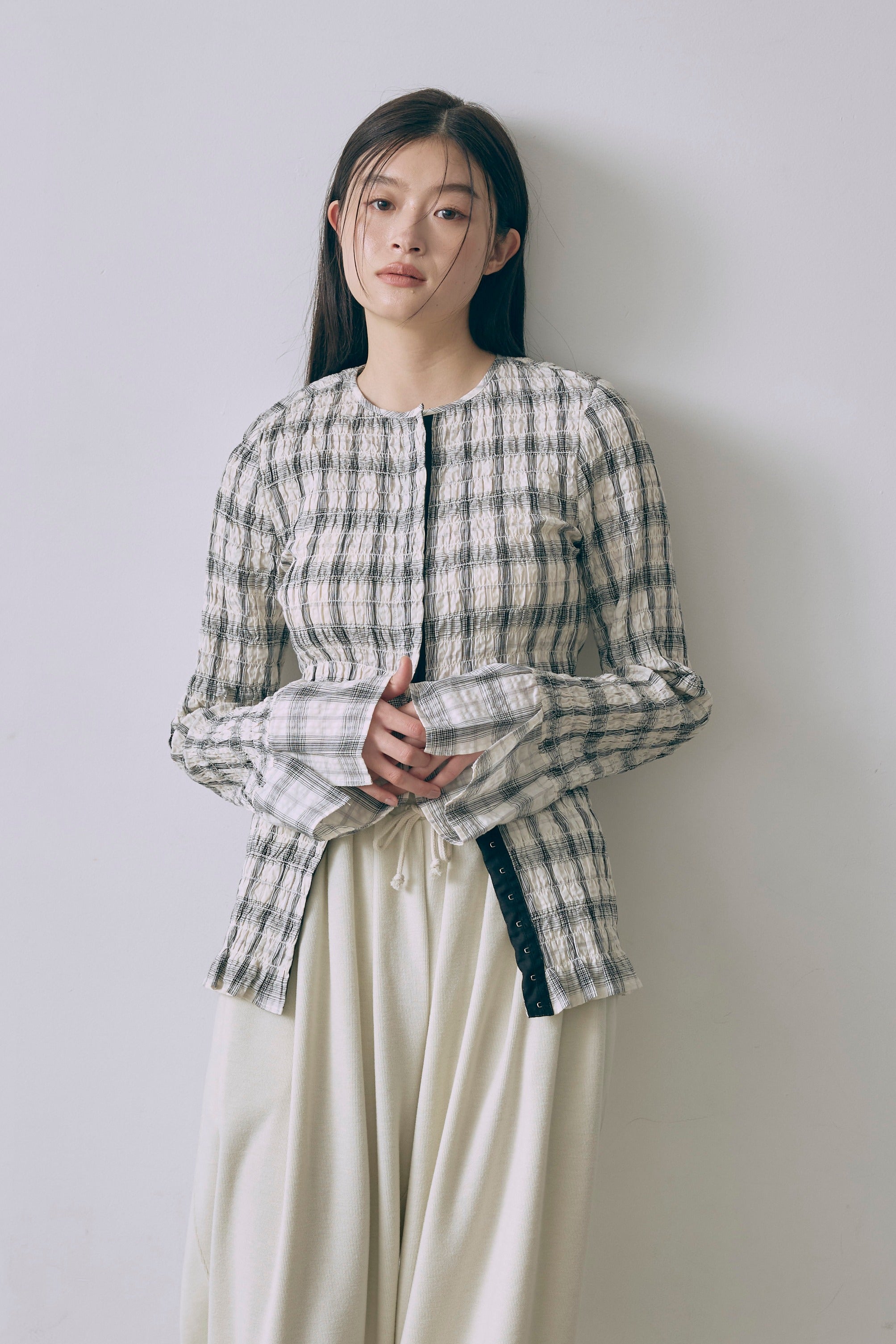 【EN NEUME】Smocked Check Blouse ホワイト Smocked Check Blouse – EN NEUME