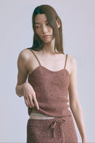 着用カラー:レッド　モデル身長:174cm