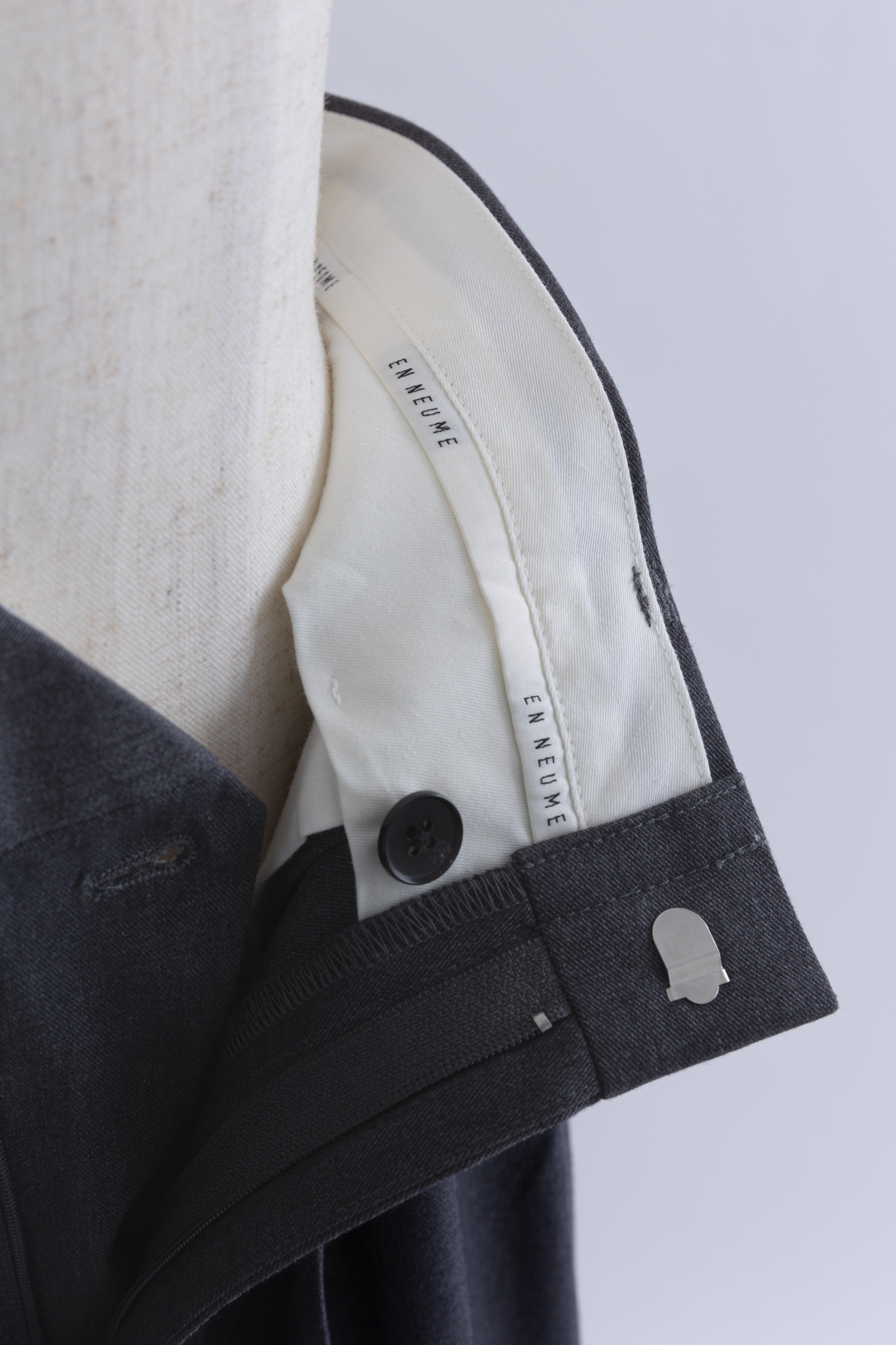 【Set Up】Tapered Trousers