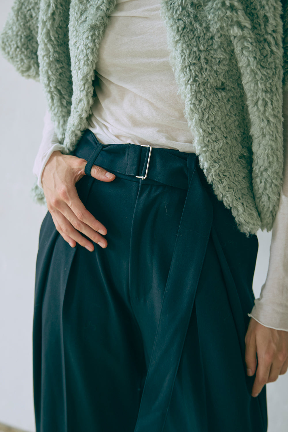 Belted Tuck Wide Pants ネイビー
