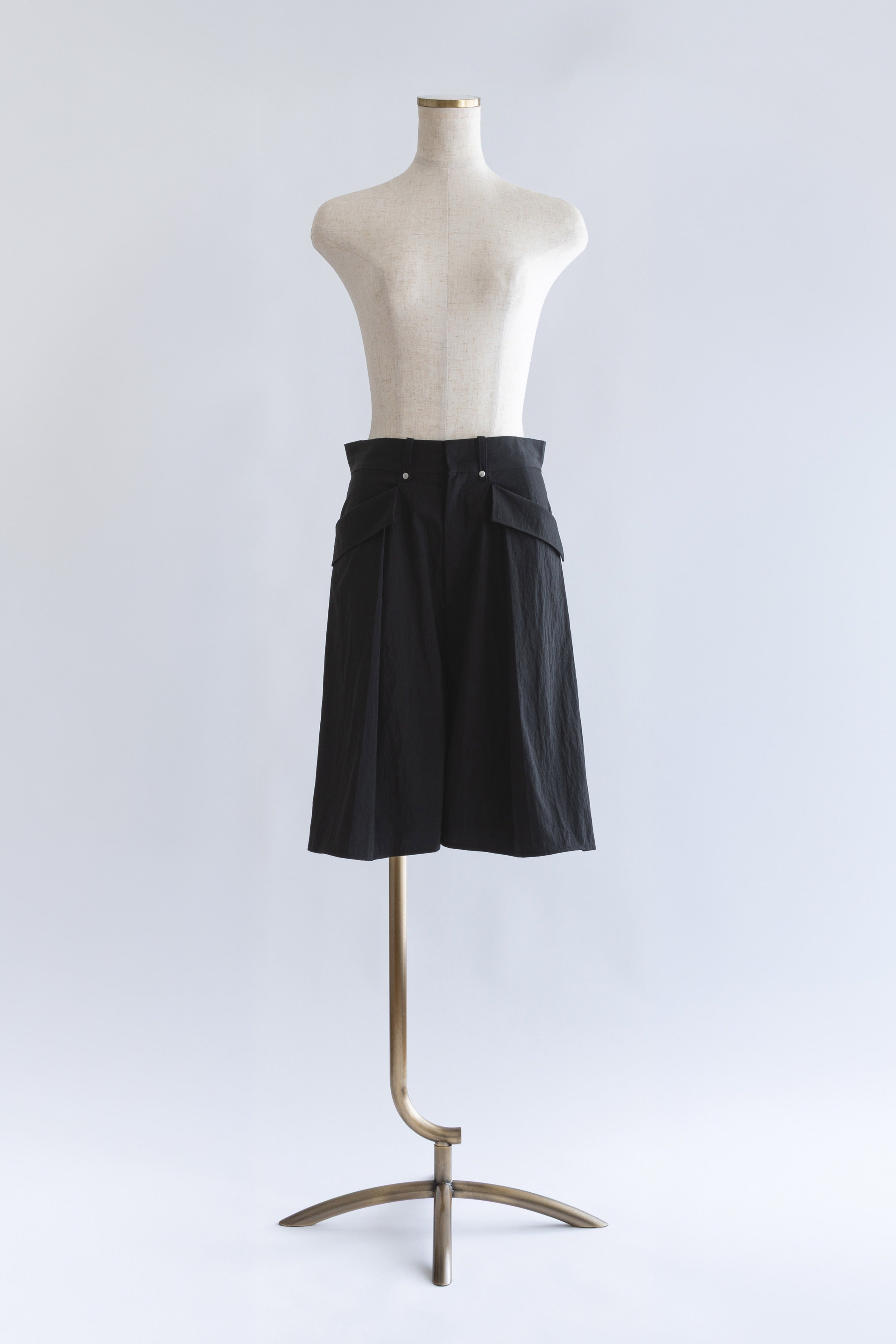 Structured Pocket Flare Shorts ブラック