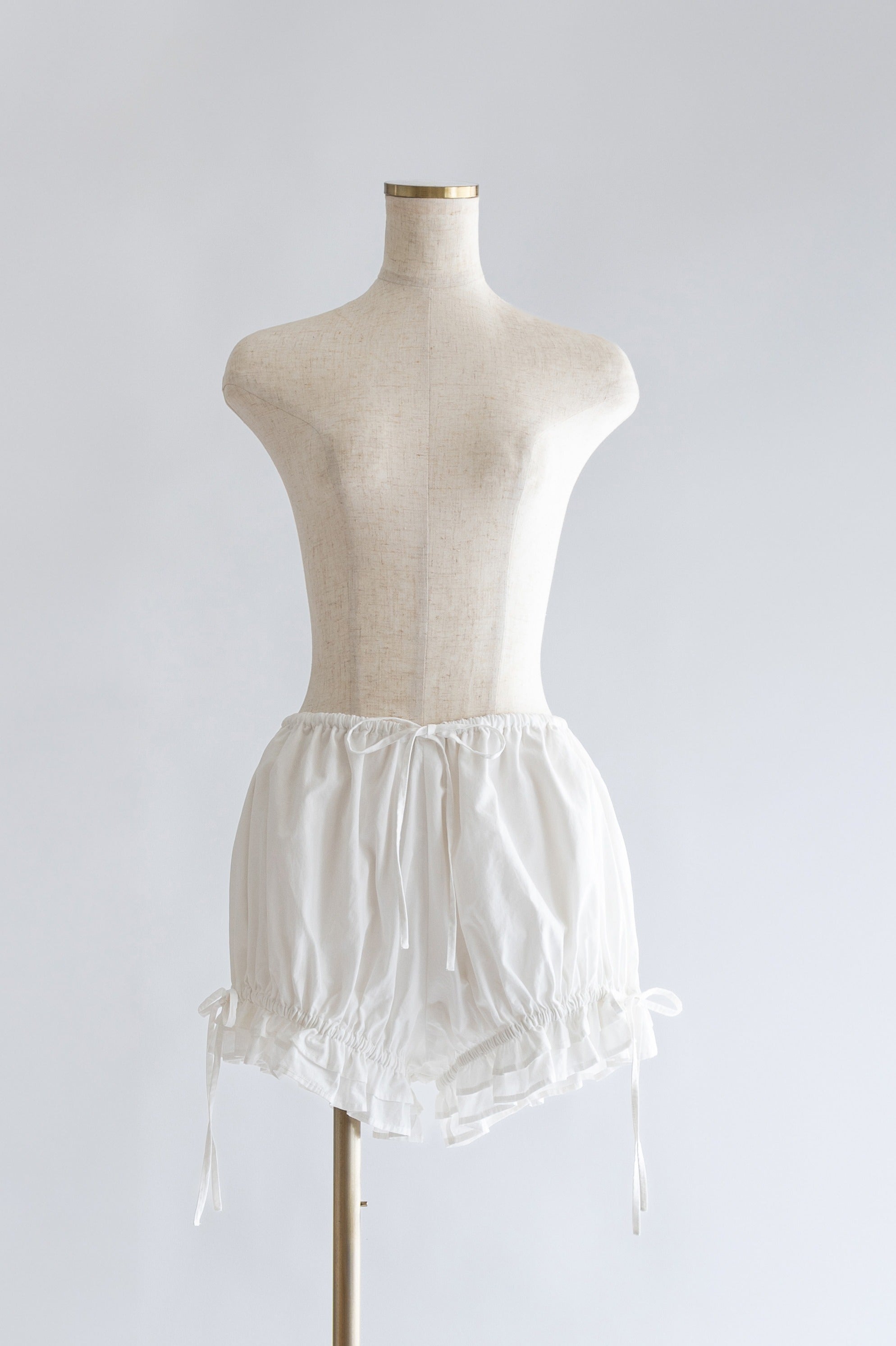 Frill Hem Bloomers オフホワイト
