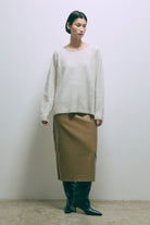 Vneck Fox Over Knit オートミール model:170cm ANDO