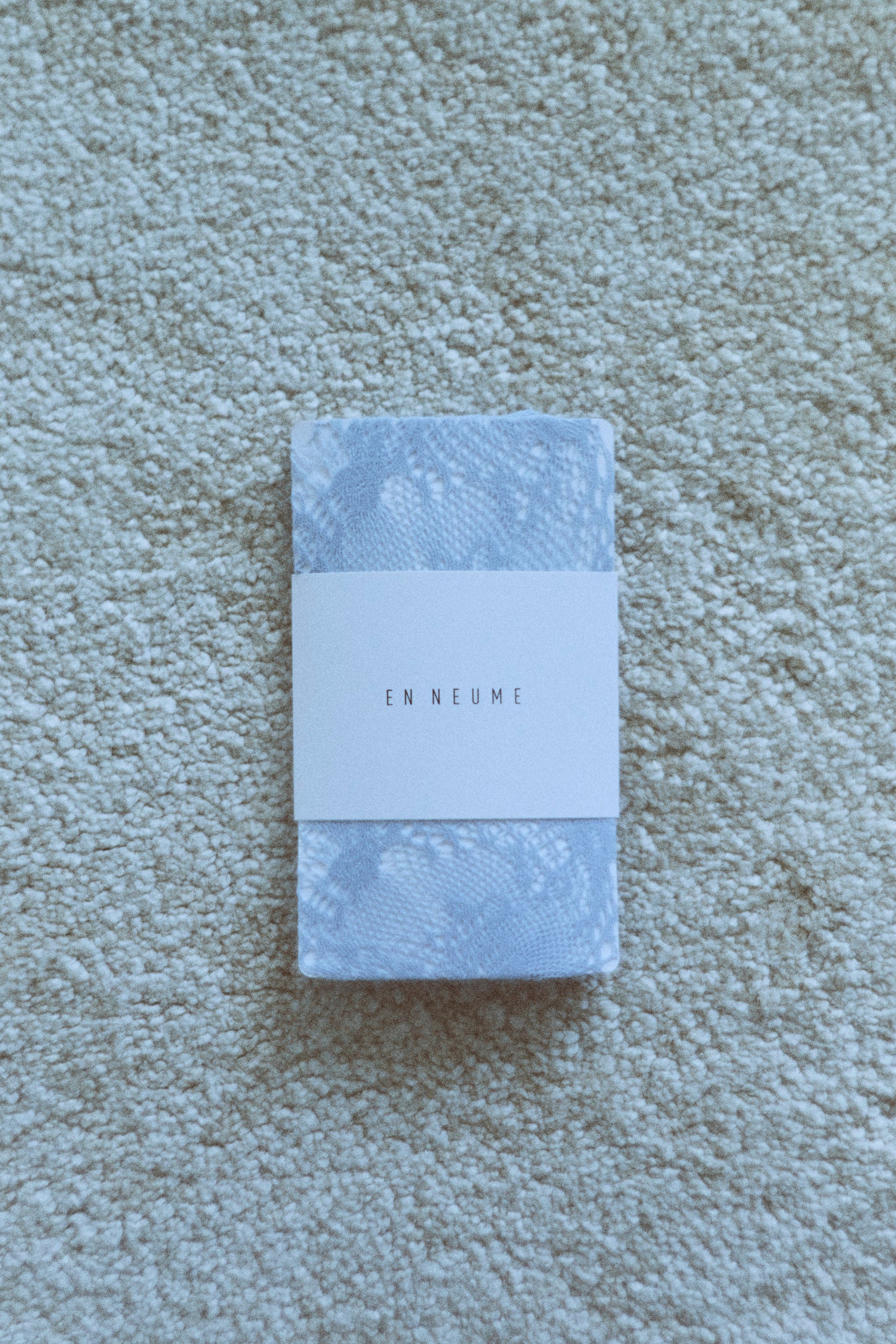 着用カラー:ブルー