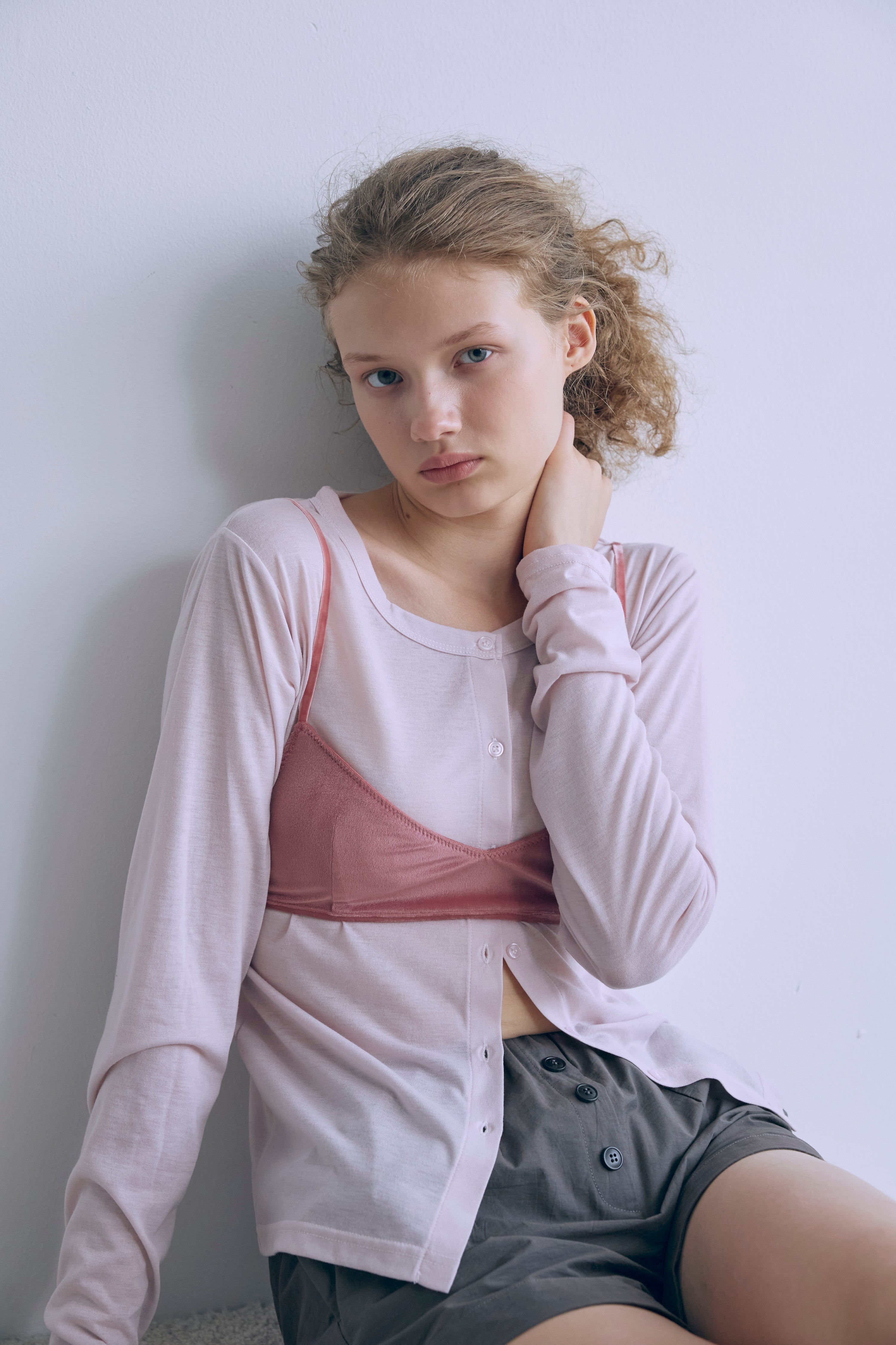 着用カラー:ピンク  モデル身長:176㎝