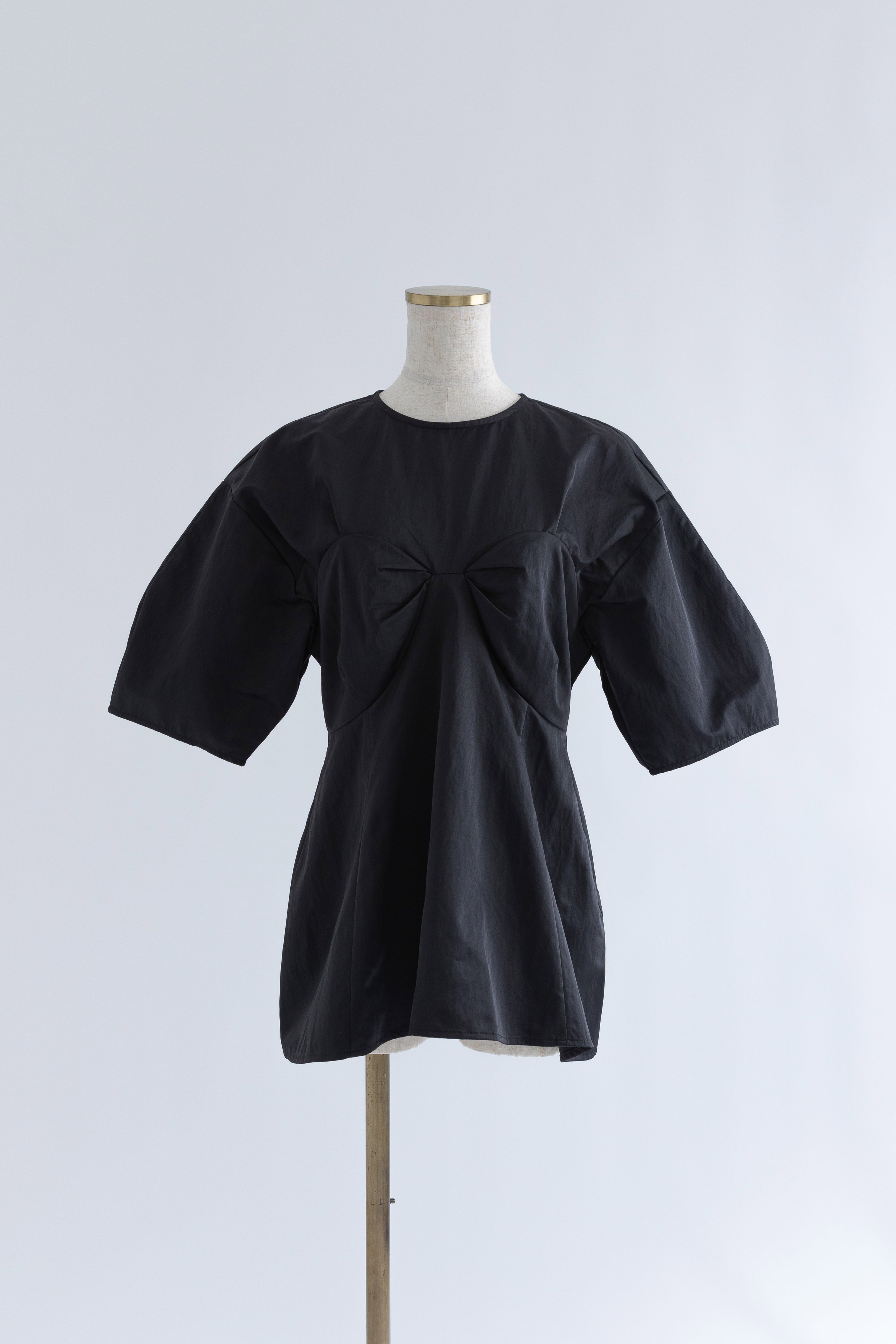 Set Up】Formed Tuck-Front Shorts – EN NEUME