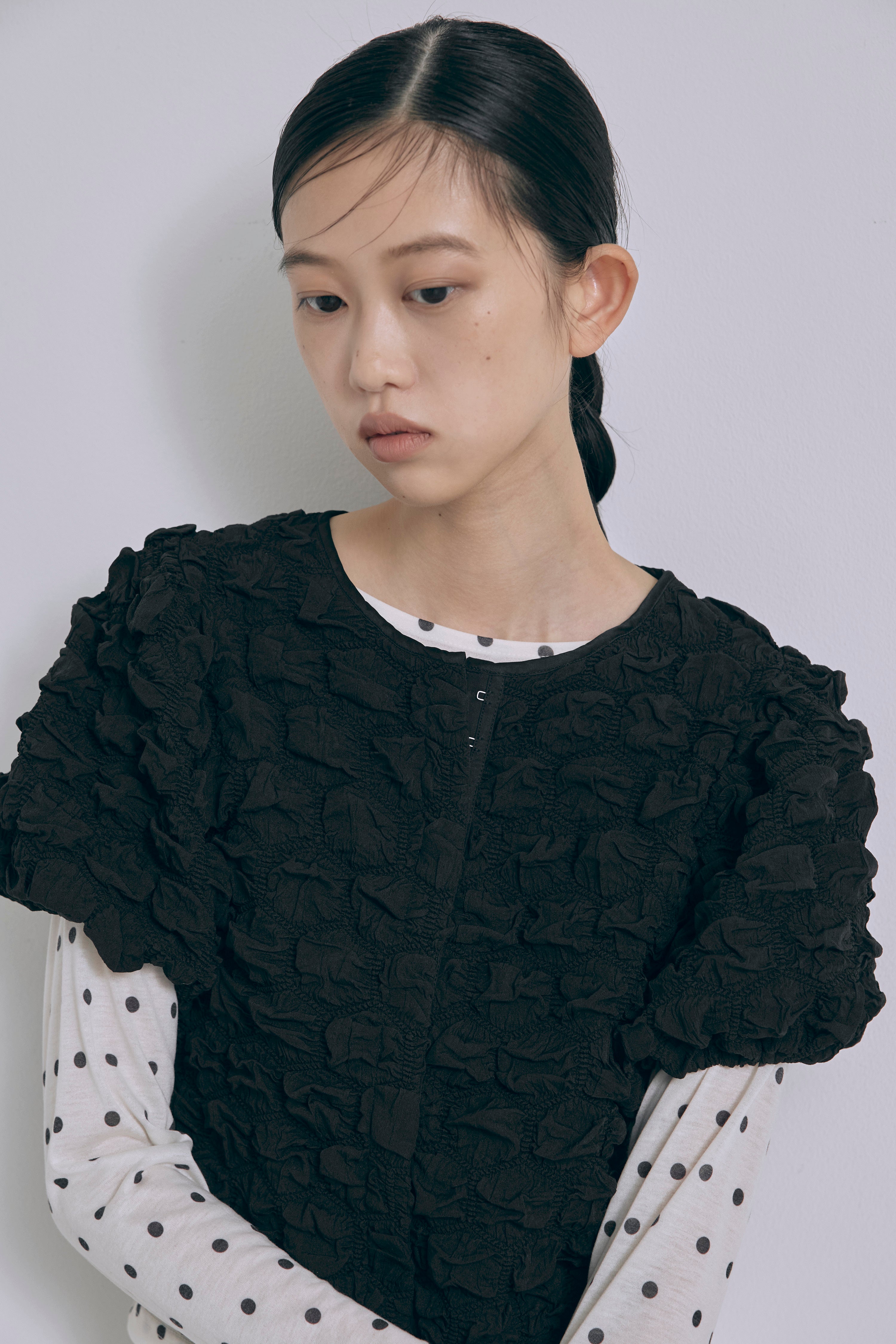Puff Smocked Short Blouse ブラック size:F model:175cm SENPING