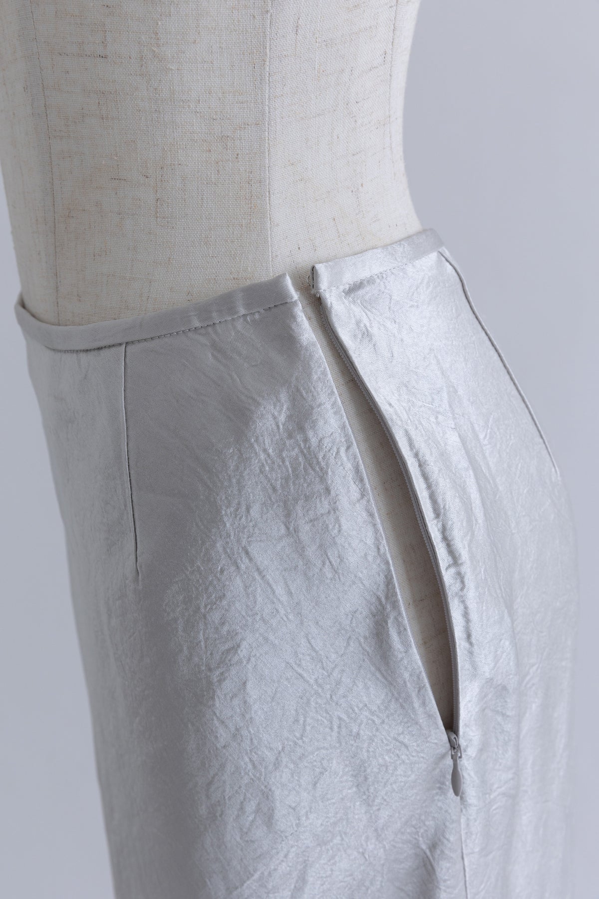 Acetate Satin Narrow Skirt グレージュ