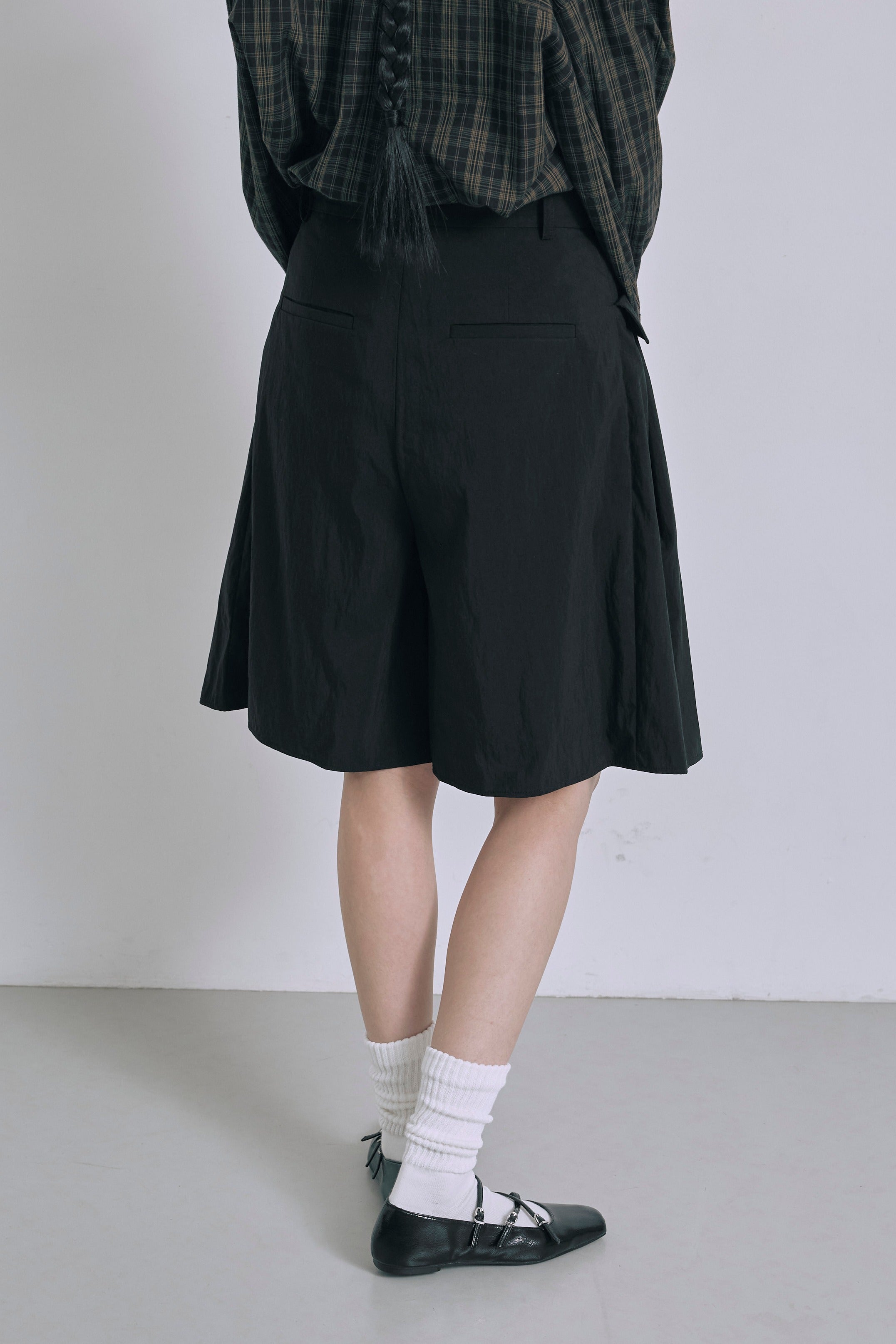 Structured Pocket Flare Shorts