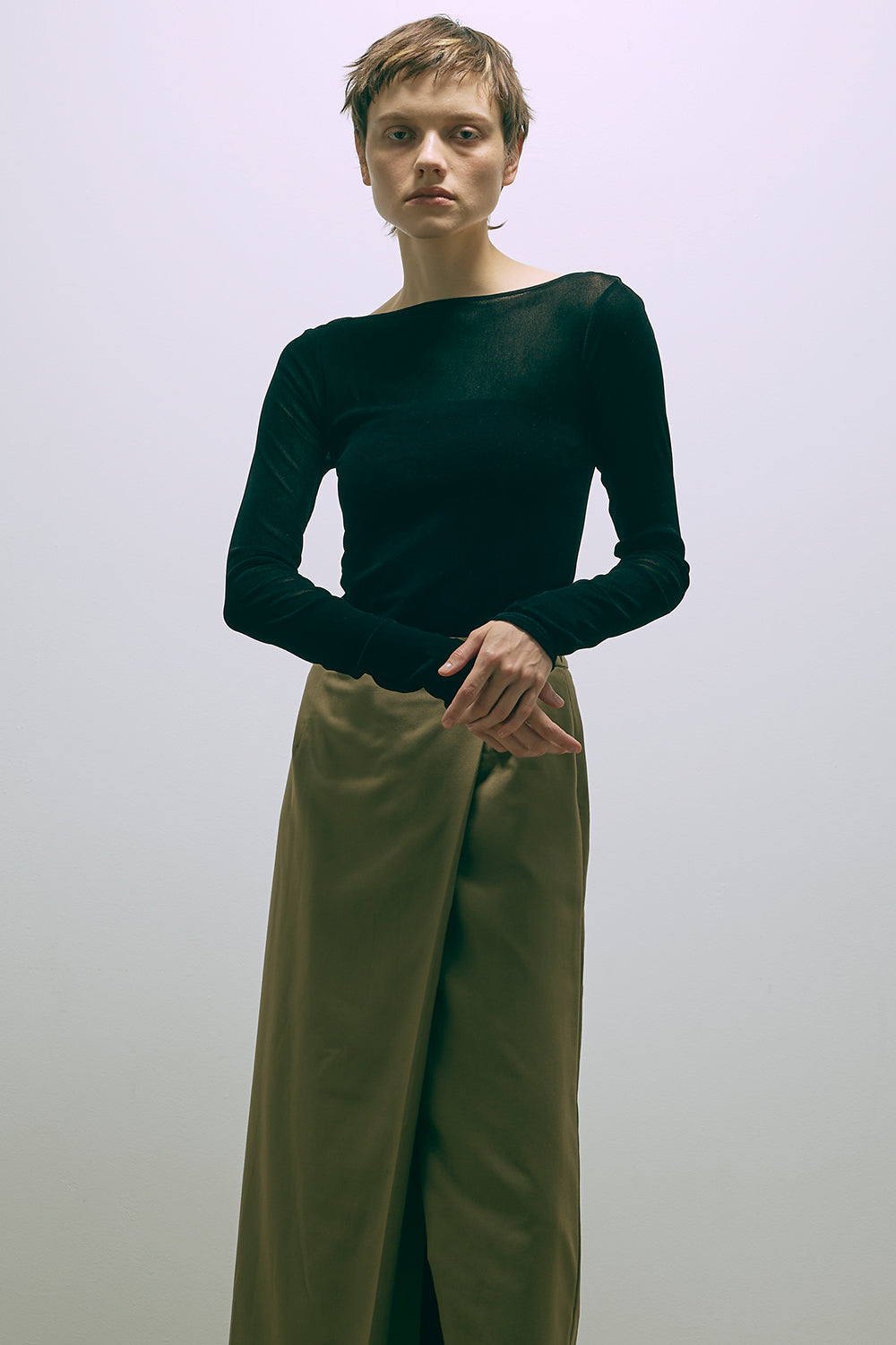 Flocked Tulle Back Open Top