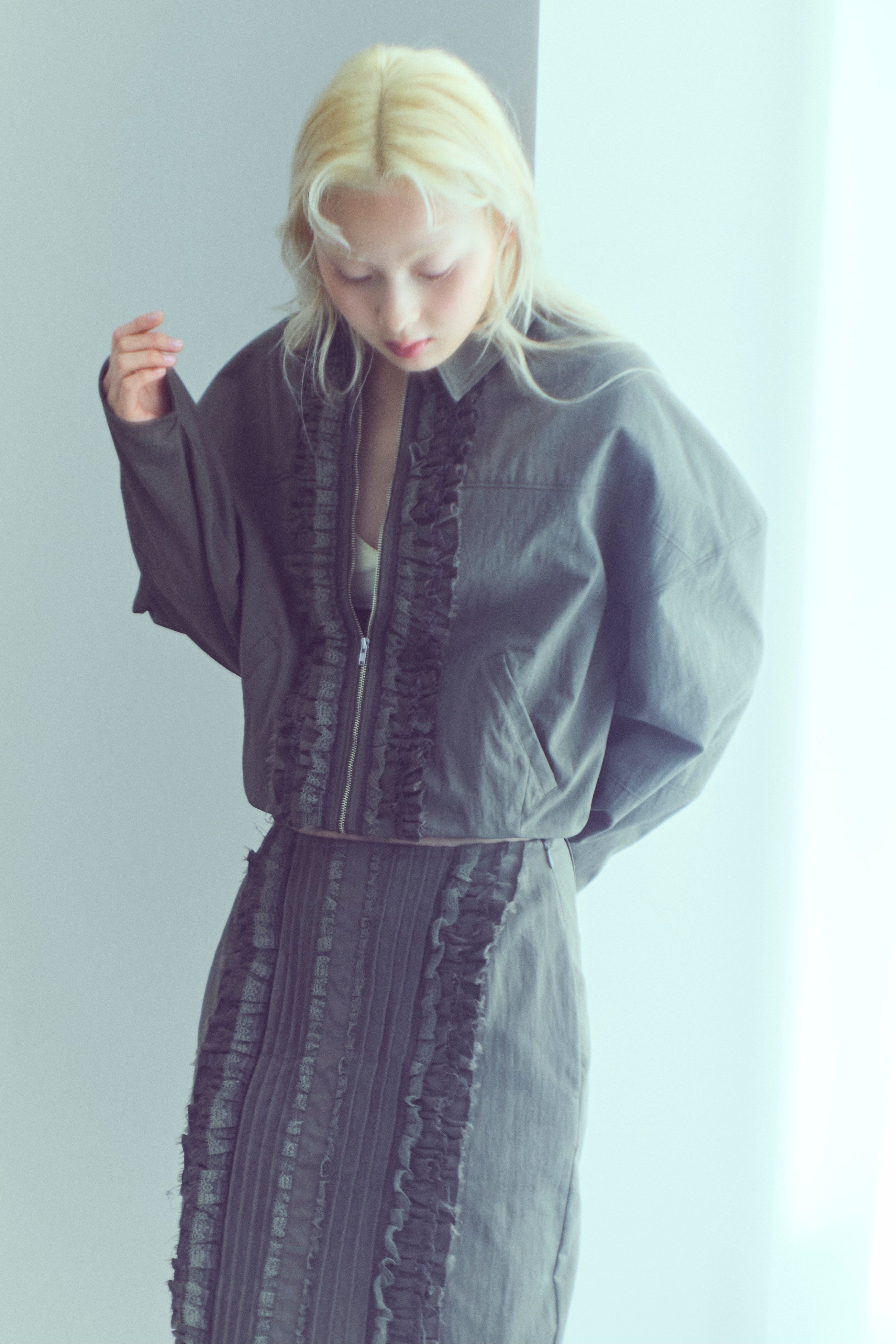 着用カラー:カーキ　着用サイズ:1　モデル身長:162cm