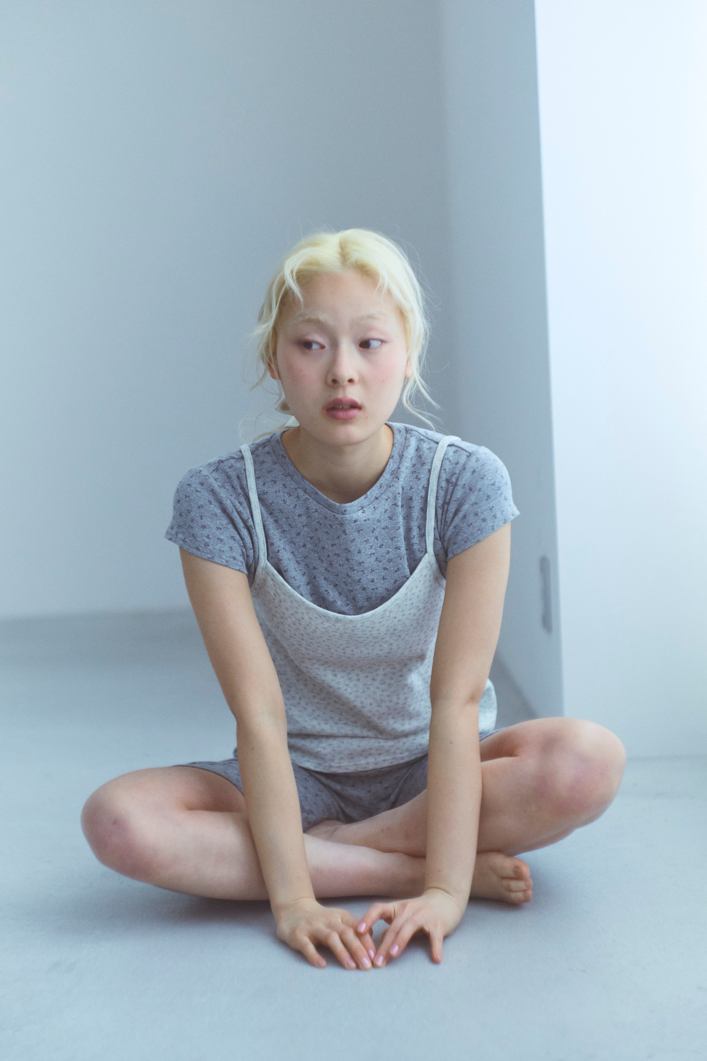 着用カラー:杢グレー  モデル身長:162㎝