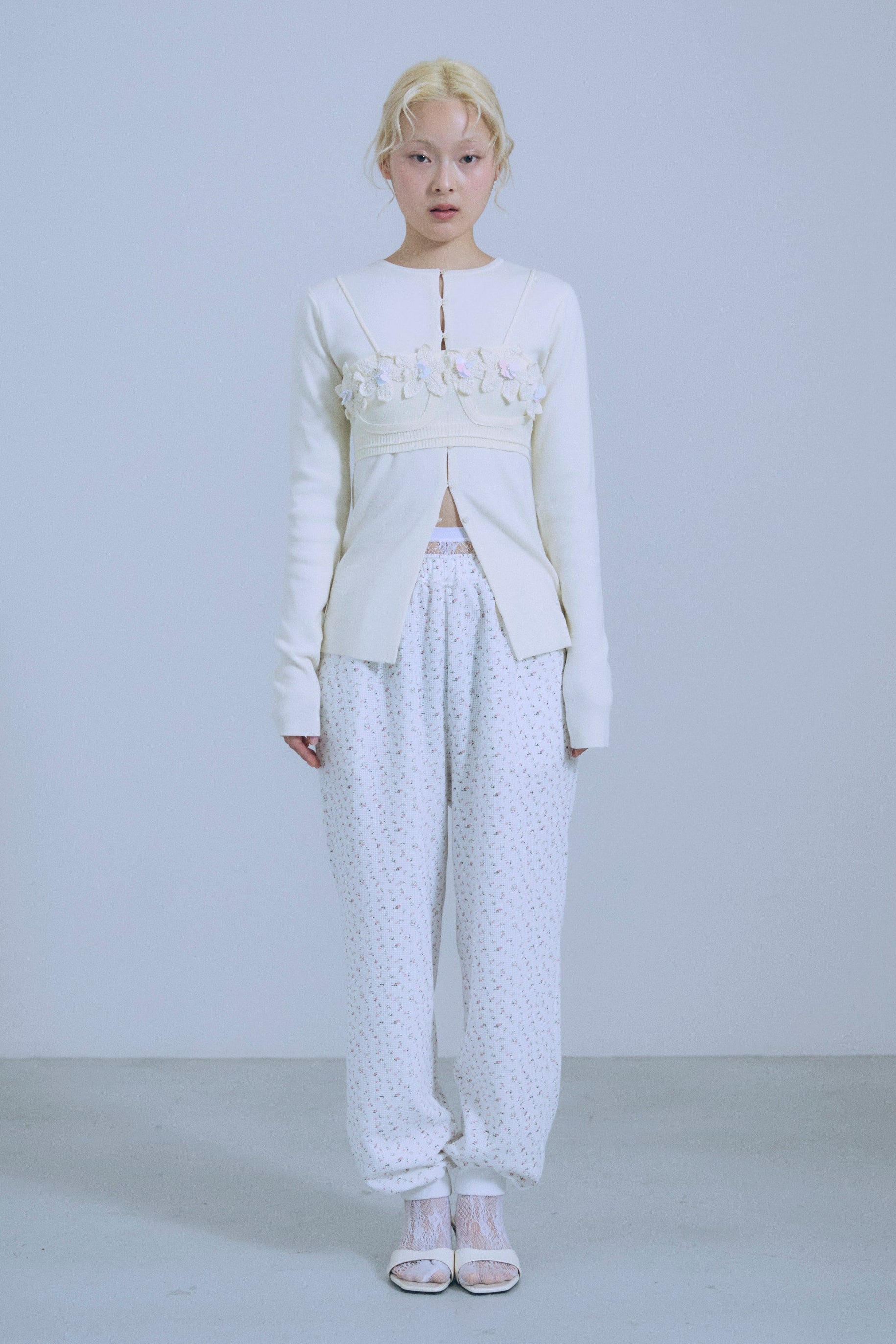 着用カラー:アイボリー  モデル身長:162㎝